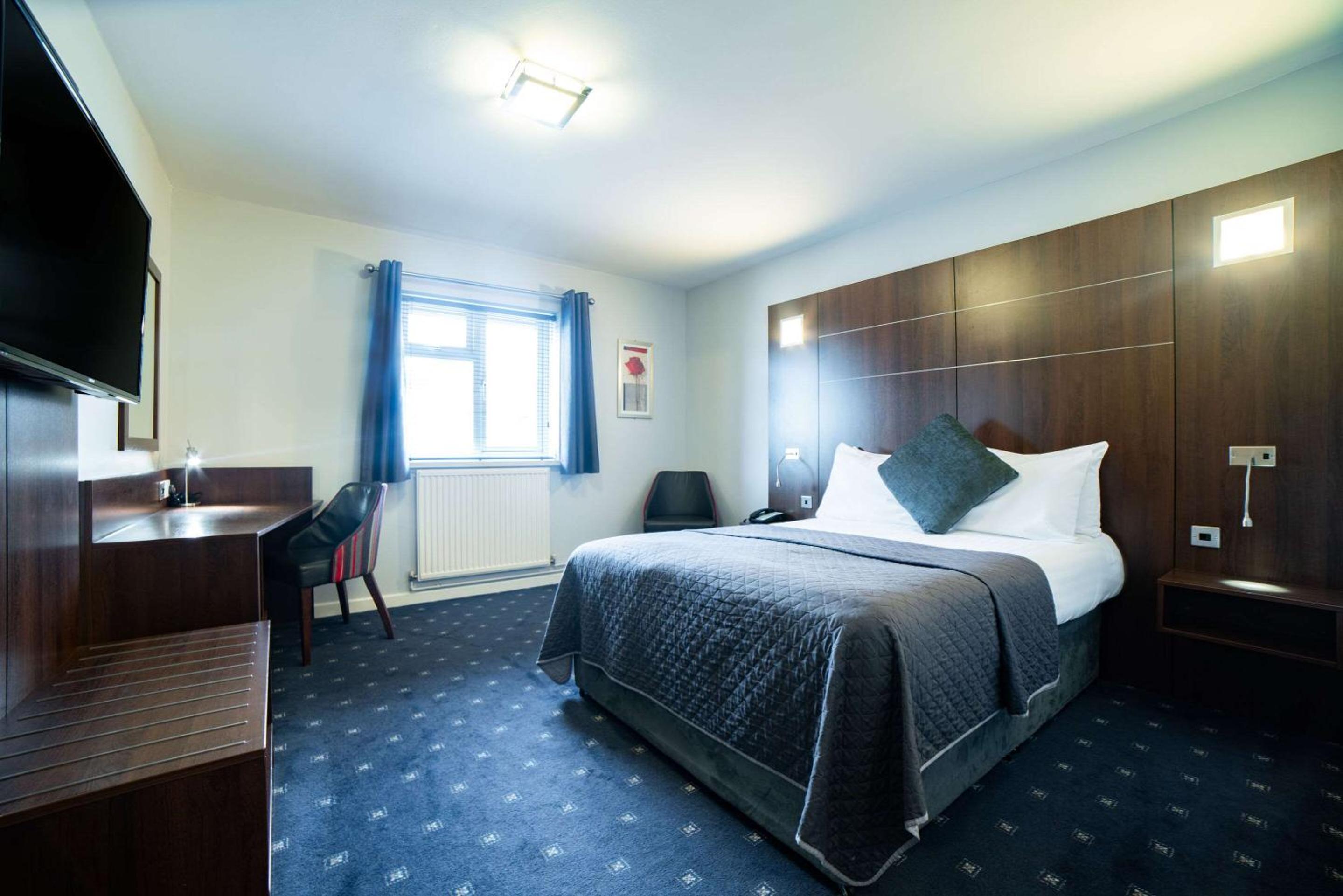 Business Double Room - Photo 7