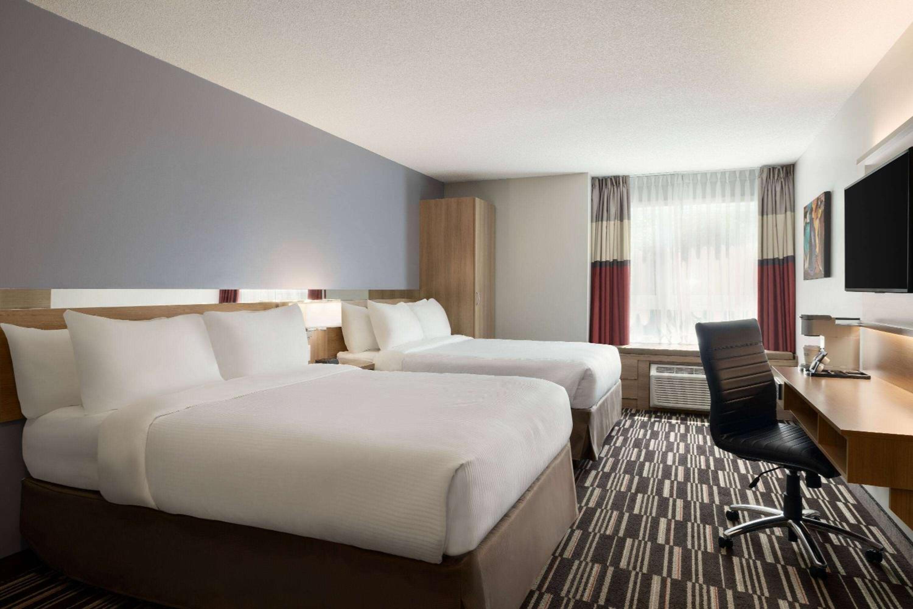 Suite with Two Queen Beds and Kitchenette - Non-Smoking photo 1