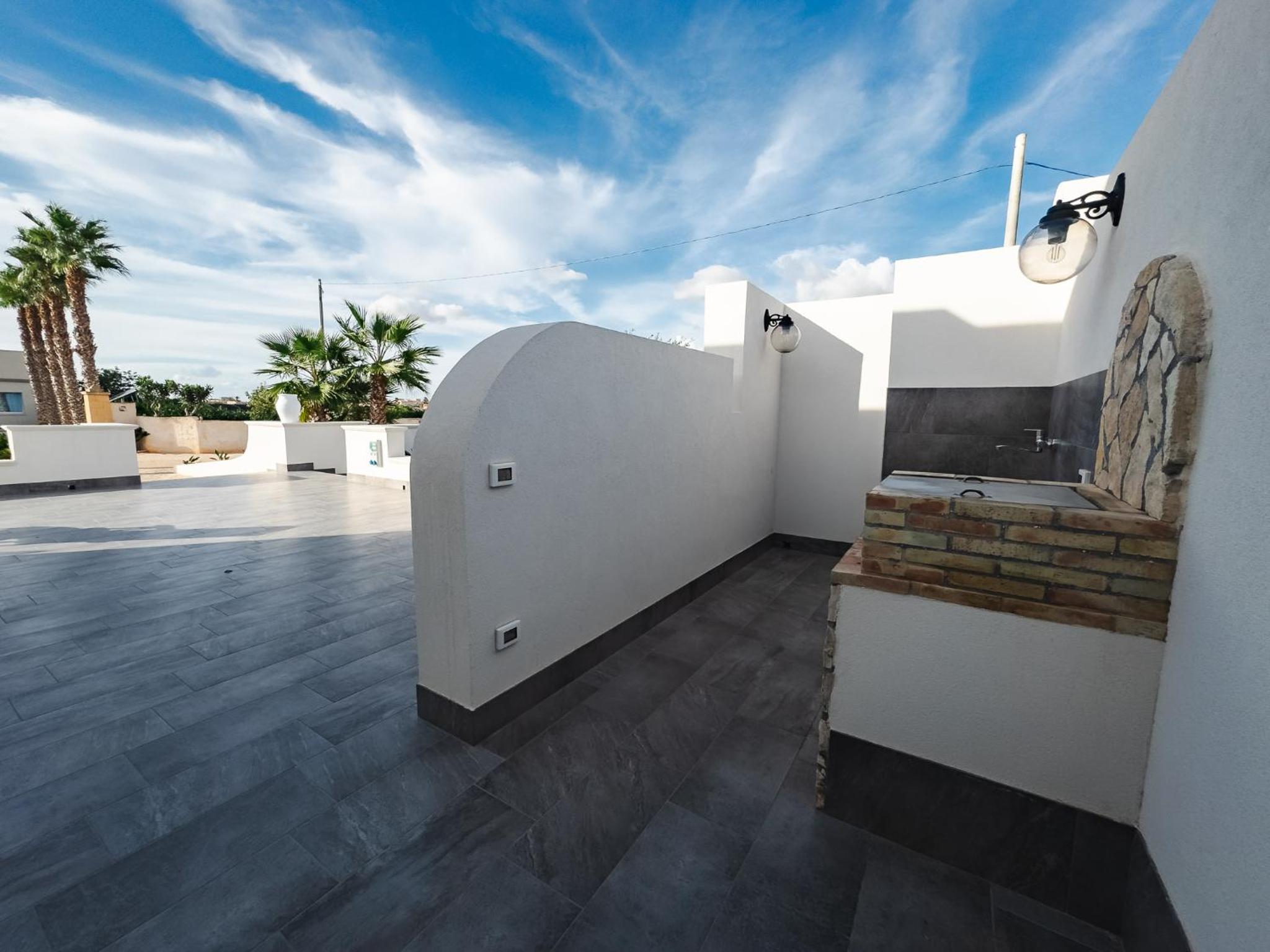 One-Bedroom House - Photo 8