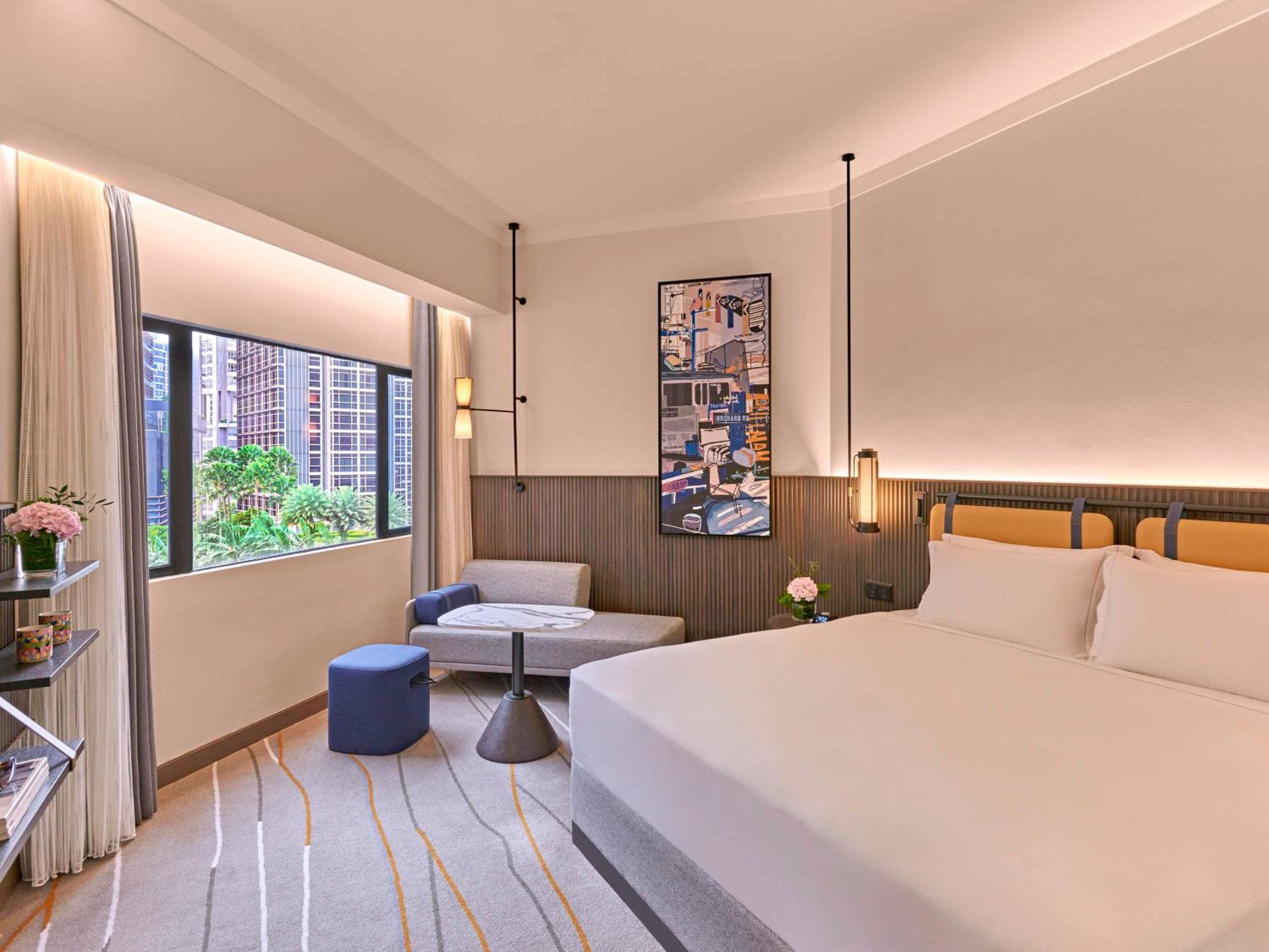 Deluxe Superior Room, 1 King Bed, High Floor photo 1