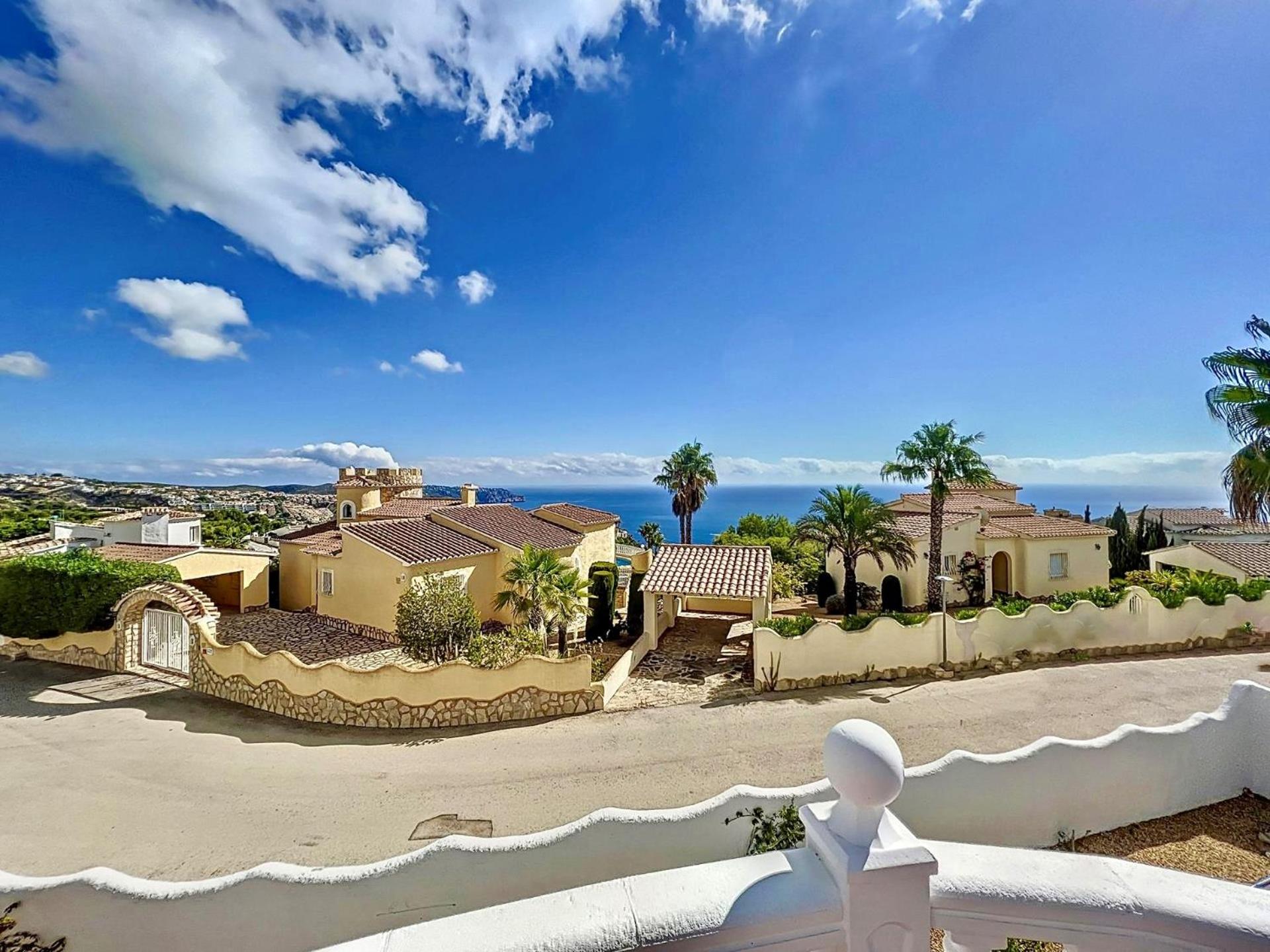 Villa with Sea View photo 2