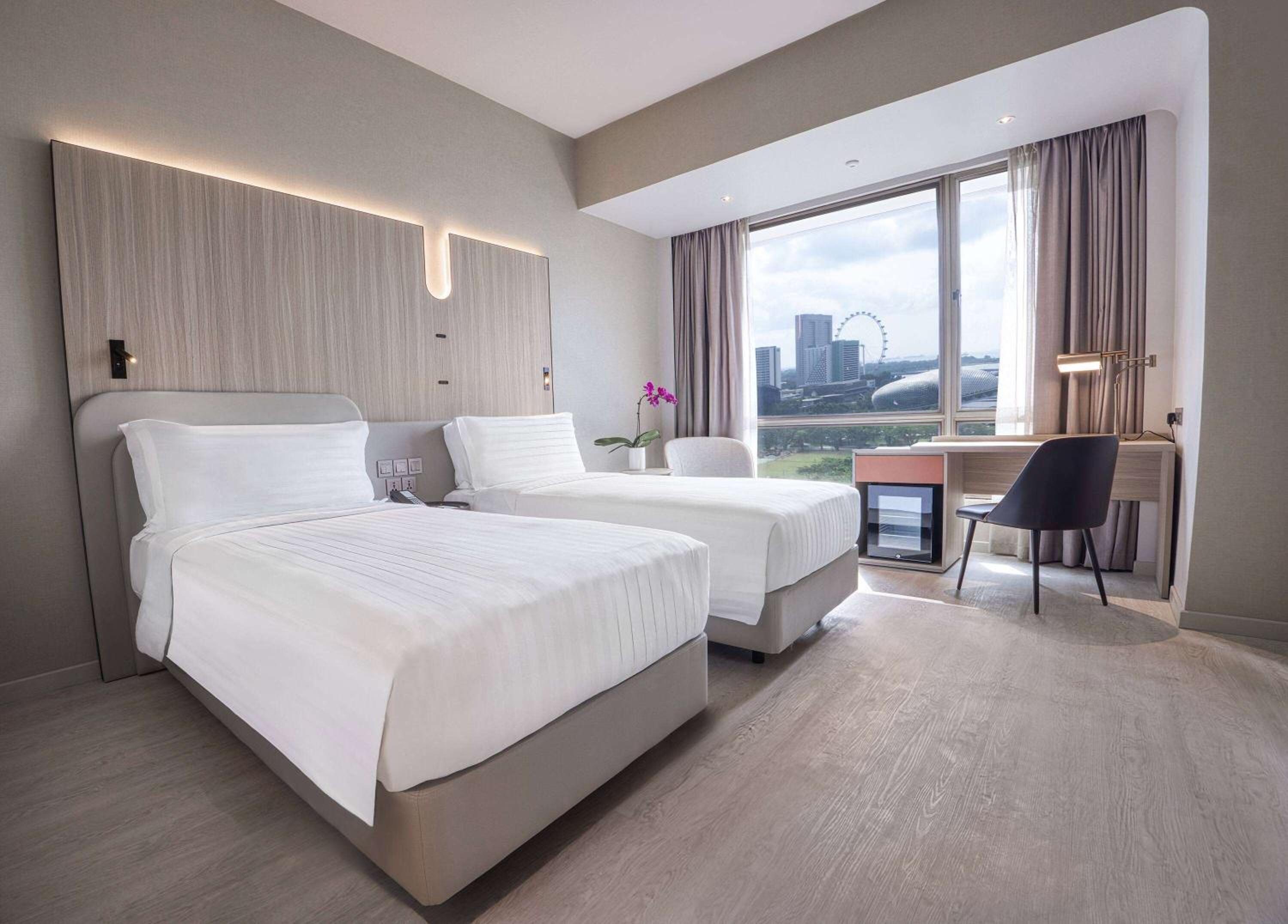 Premier Twin Room with Marina Bay View