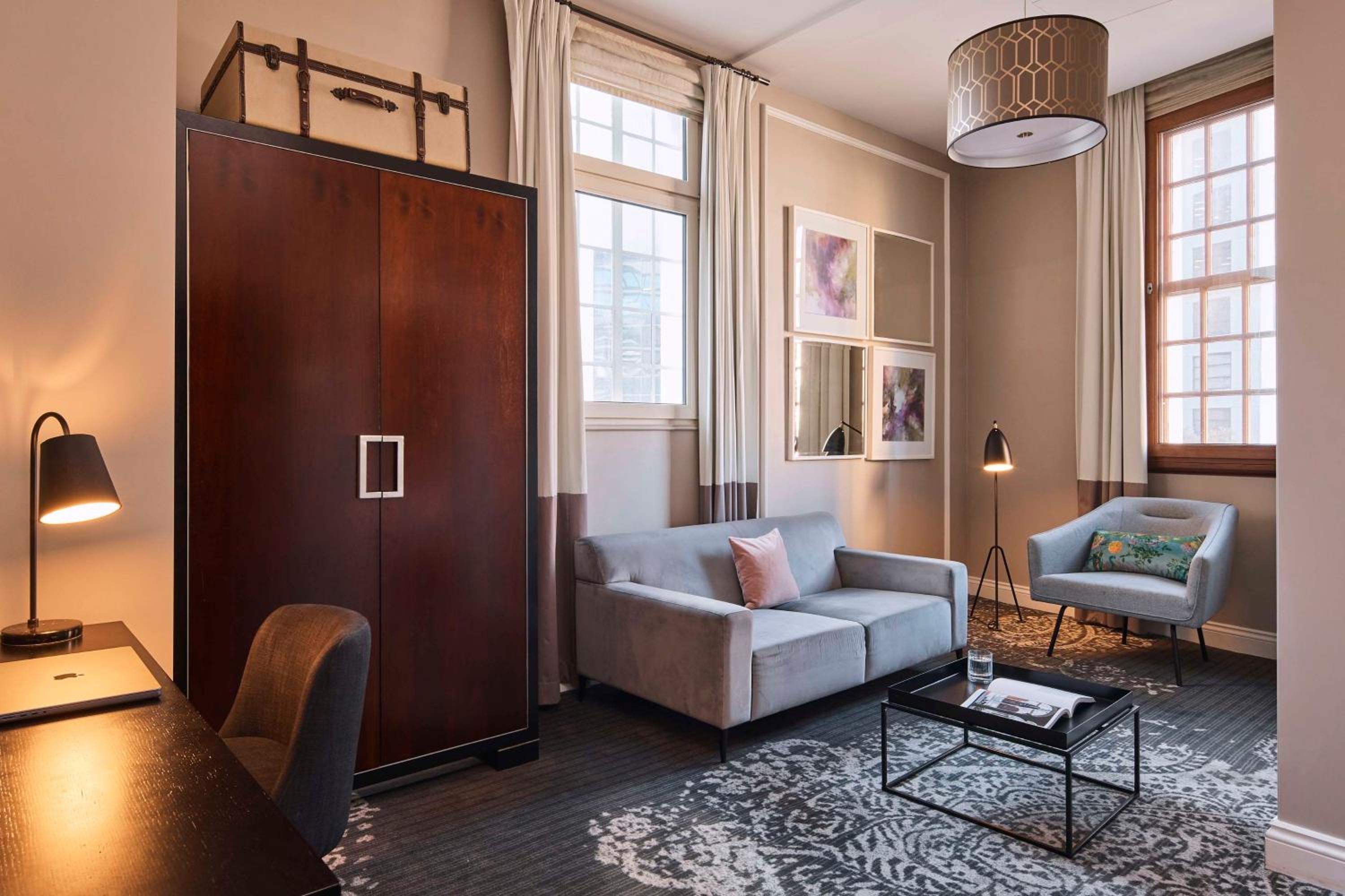 Two-Bedroom Heritage Suite - Photo 12