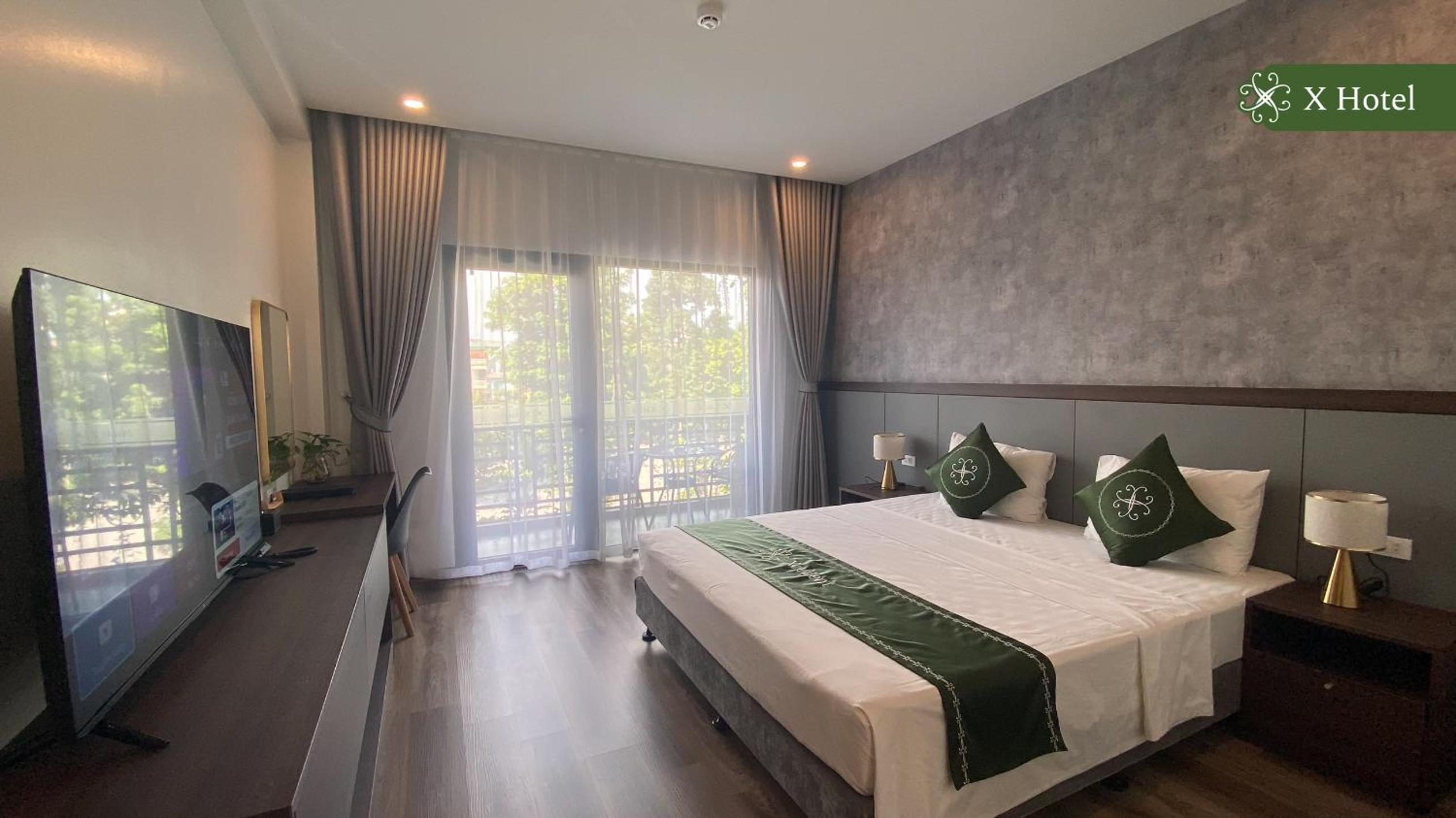 King Room with Balcony photo 2