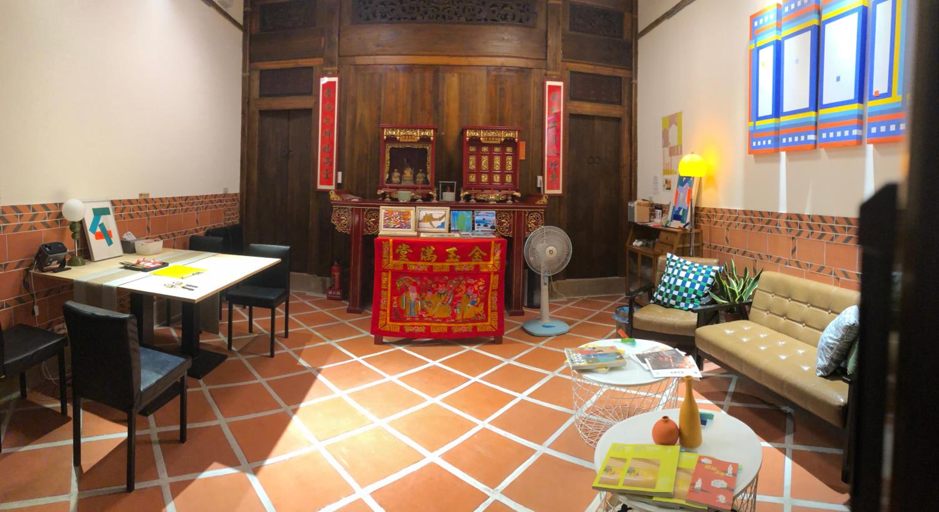 Twin Room with Private Bathroom photo 1