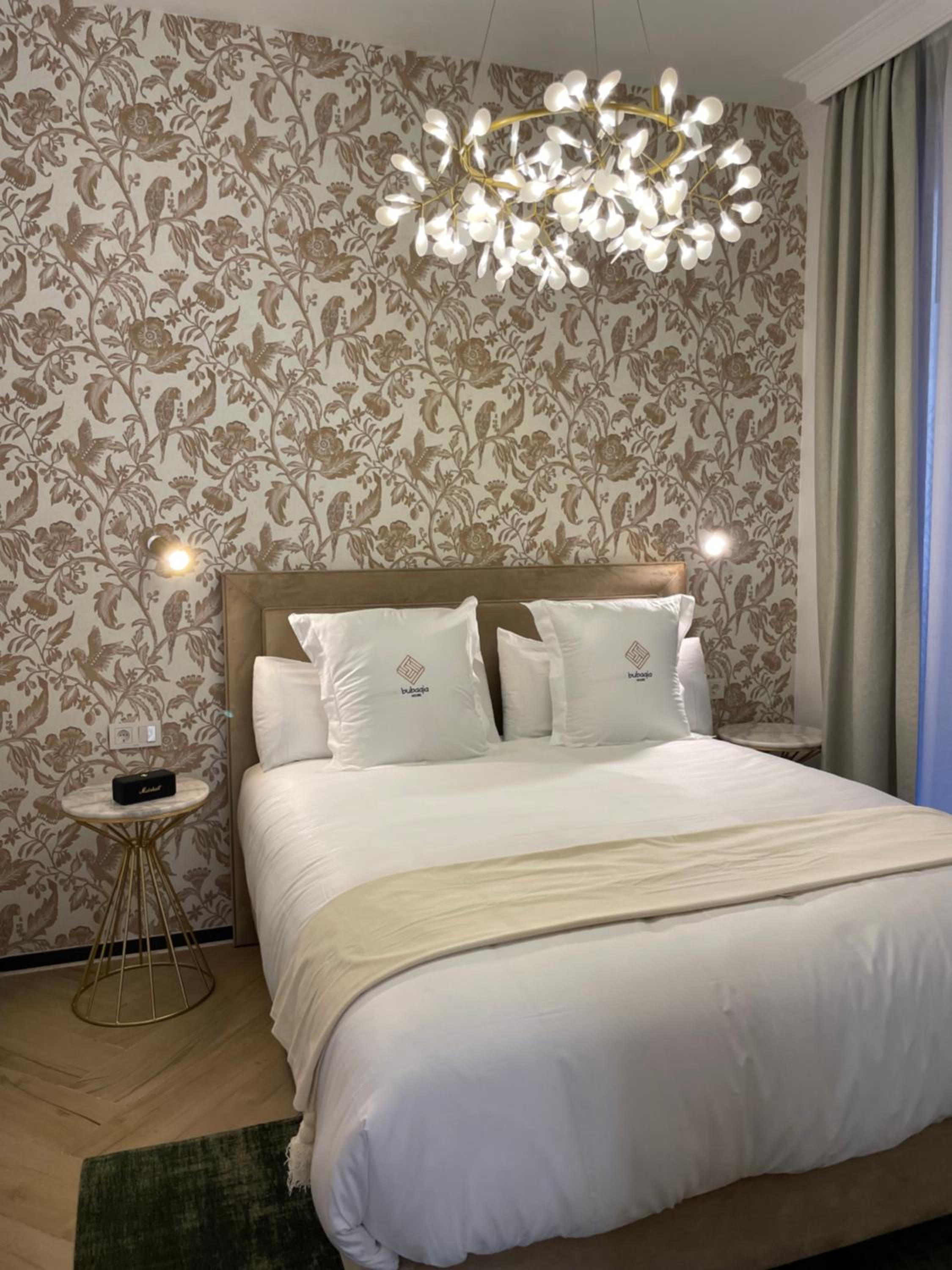 Junior Suite with Balcony - Photo 2