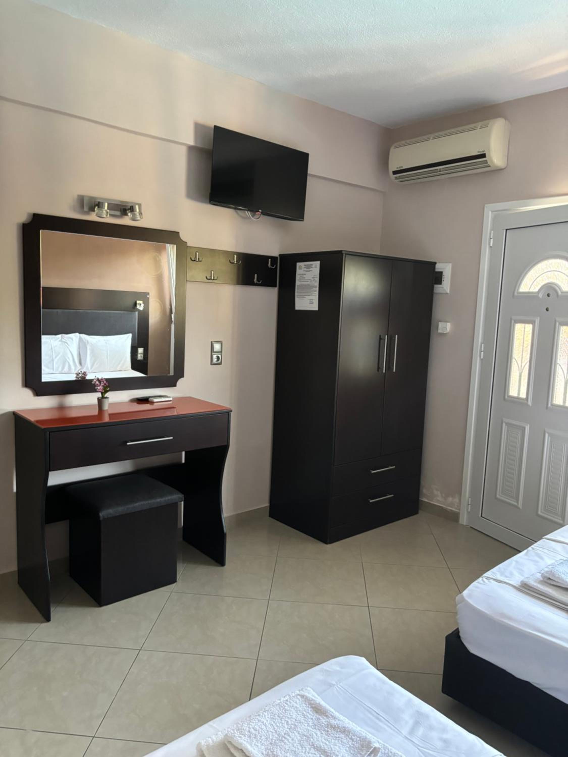 Twin Room with Pool View