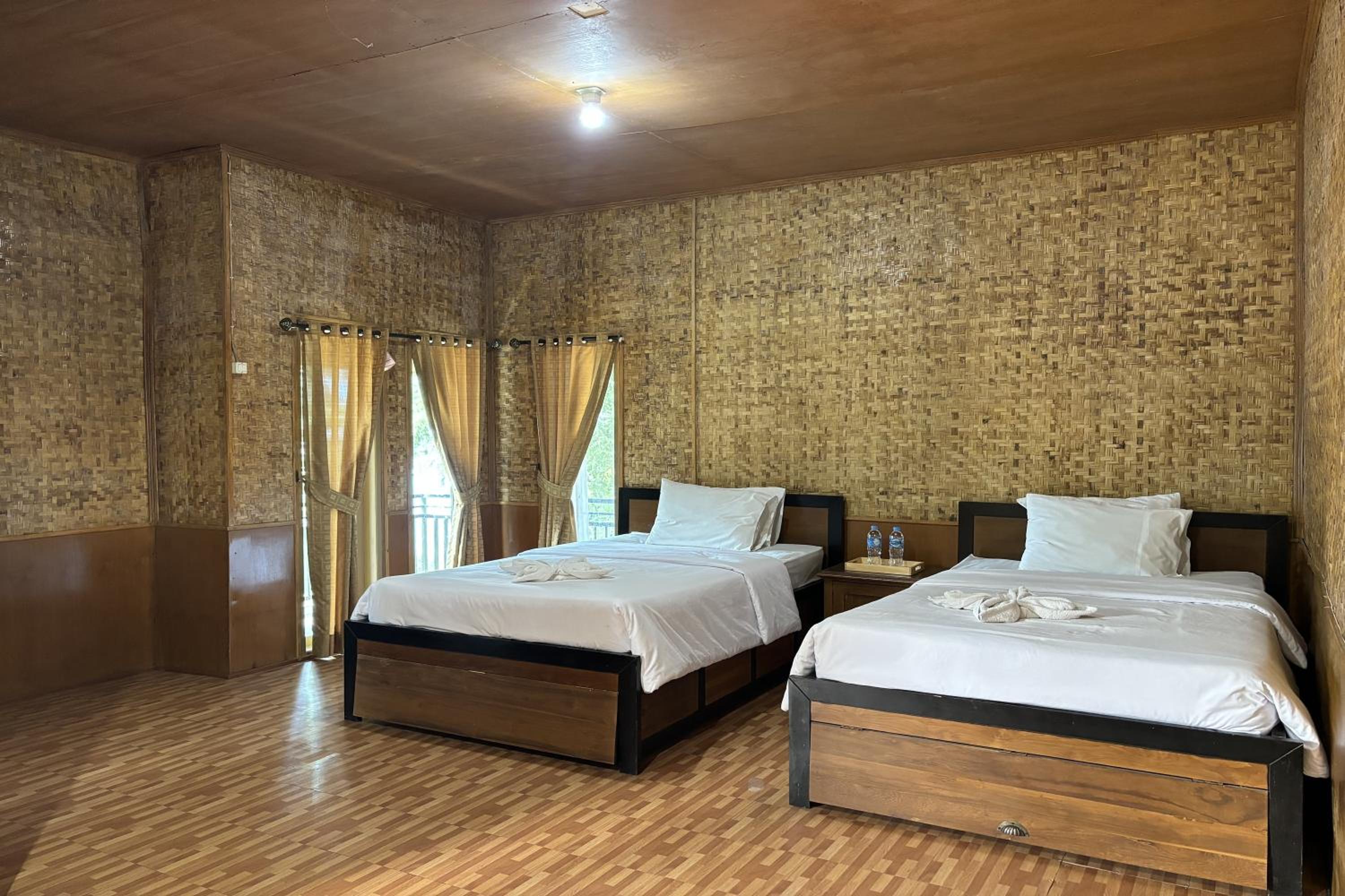 Budget Twin Room photo 2