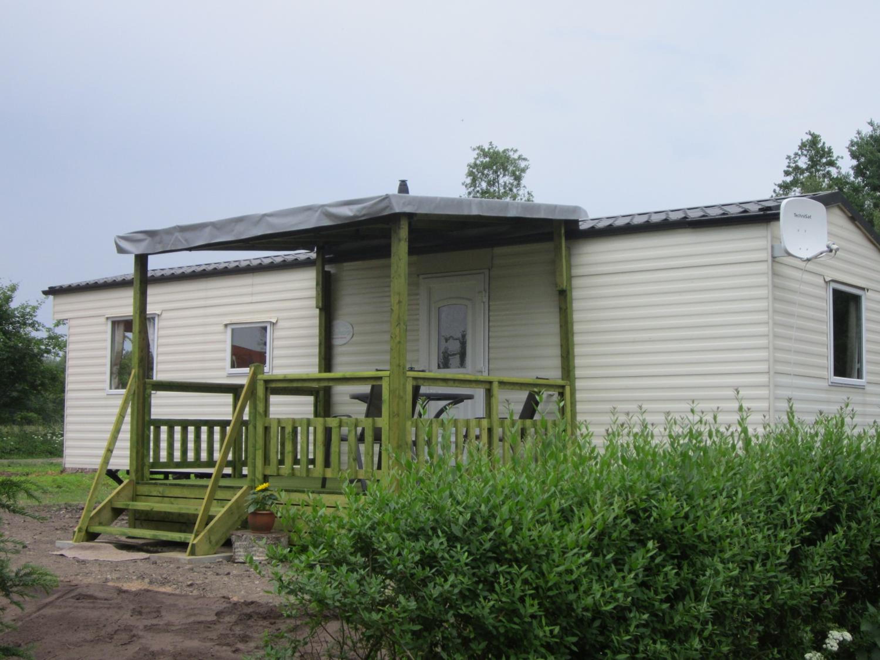 Mobile Home photo 2