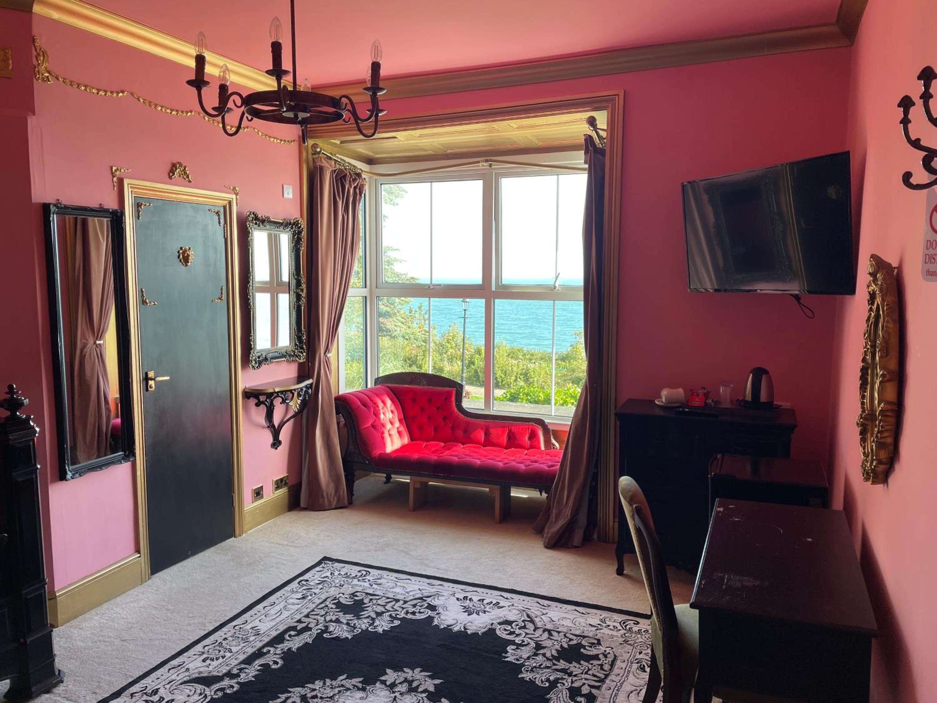 Deluxe Double Room with Sea View - Photo 24