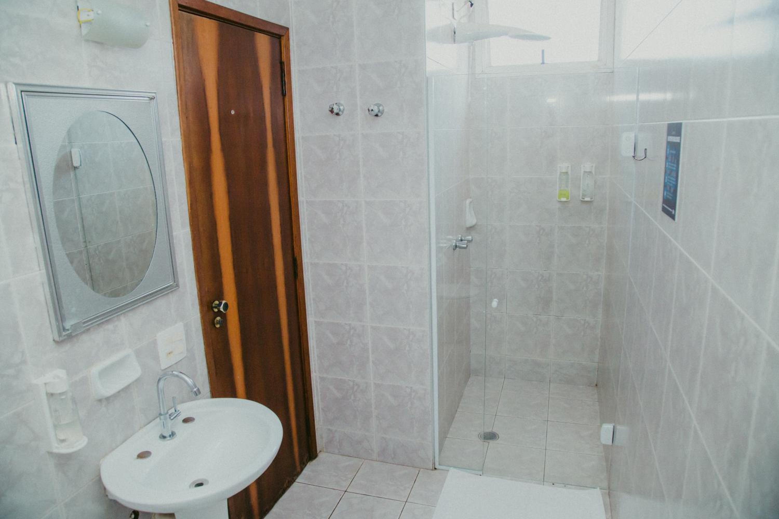 Quadruple Room - Photo 2