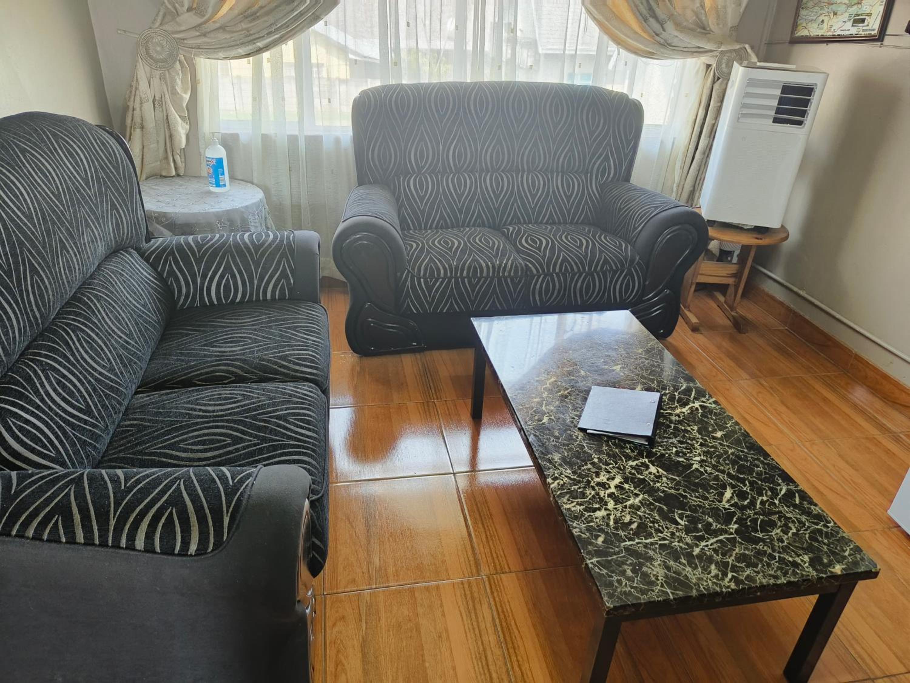 Classic Family Room photo 3