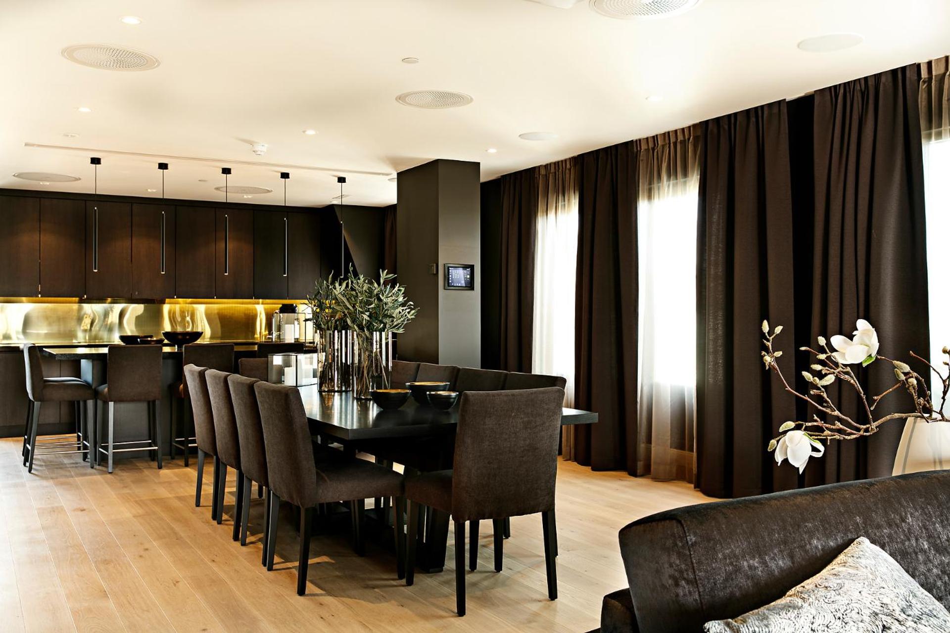 Penthouse Apartment photo 2