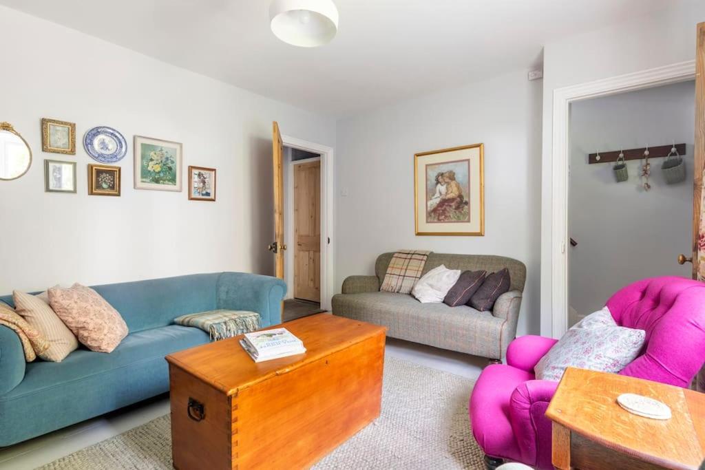 Two-Bedroom House photo 3