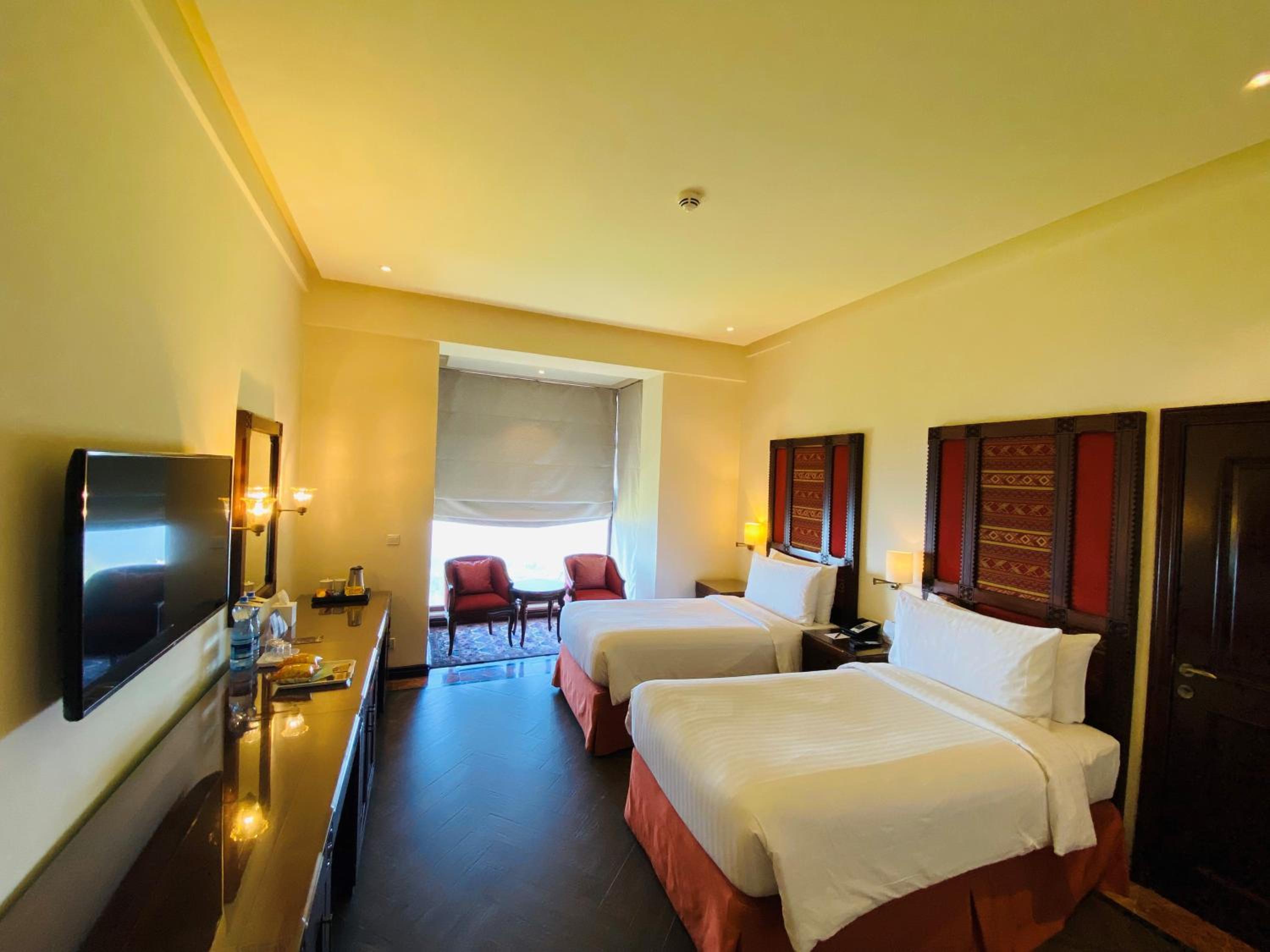 Deluxe Twin Room - Photo 2