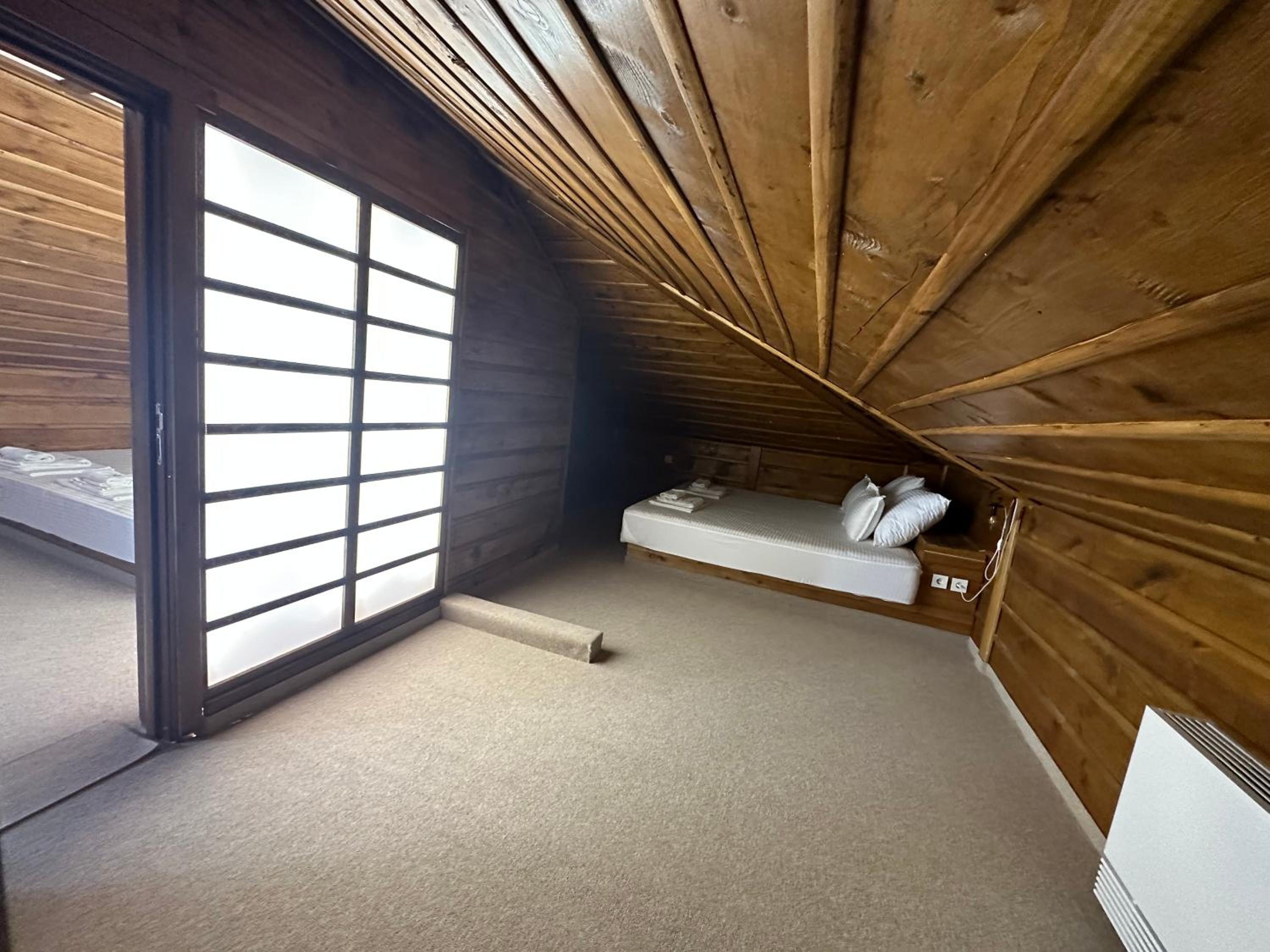 Studio Apartment photo 2