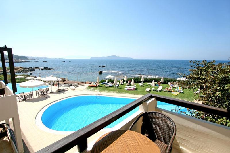 Suite - Sea Front - Photo 7