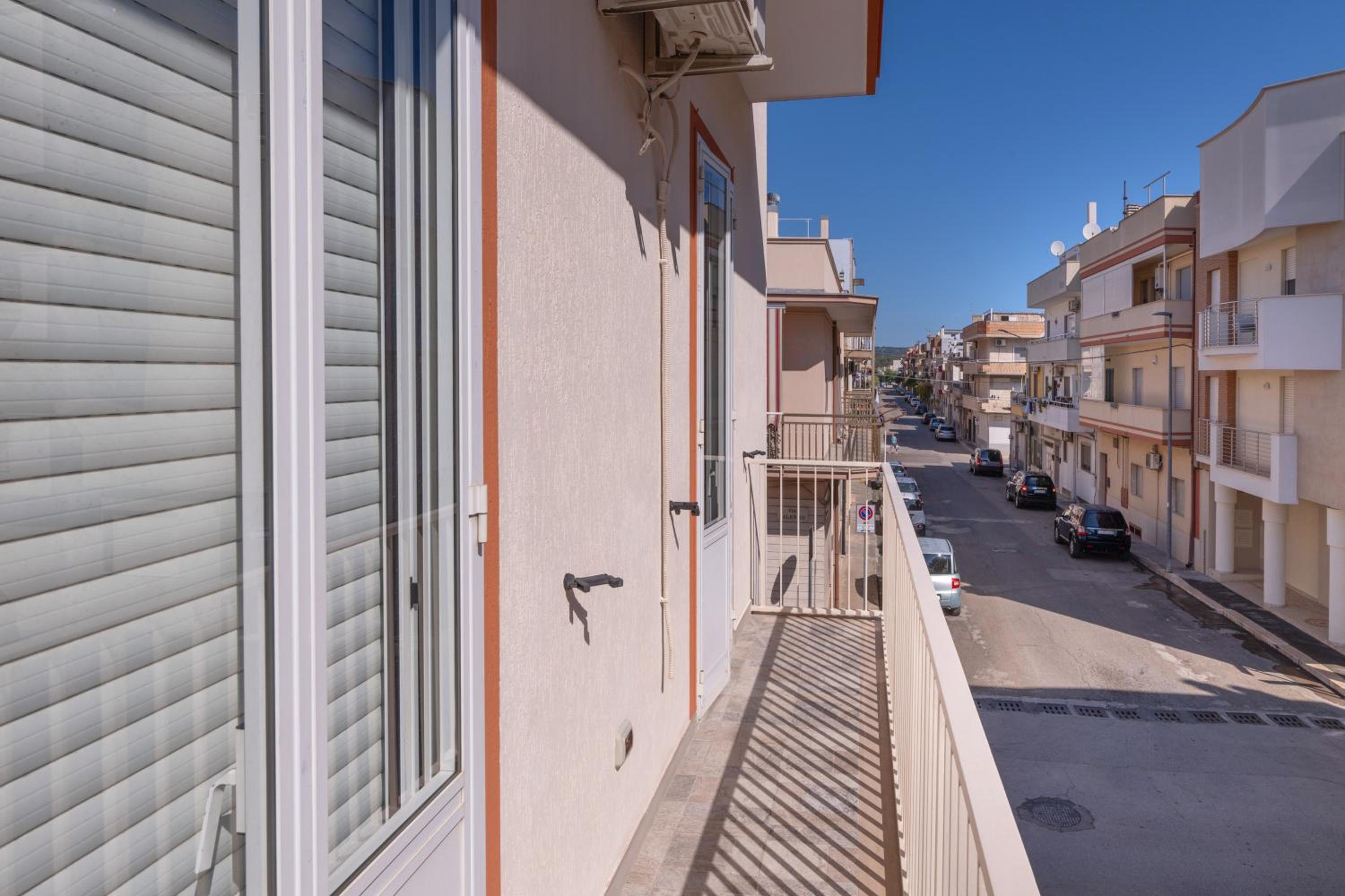 Two-Bedroom Deluxe Apartment with Balcony photo 3