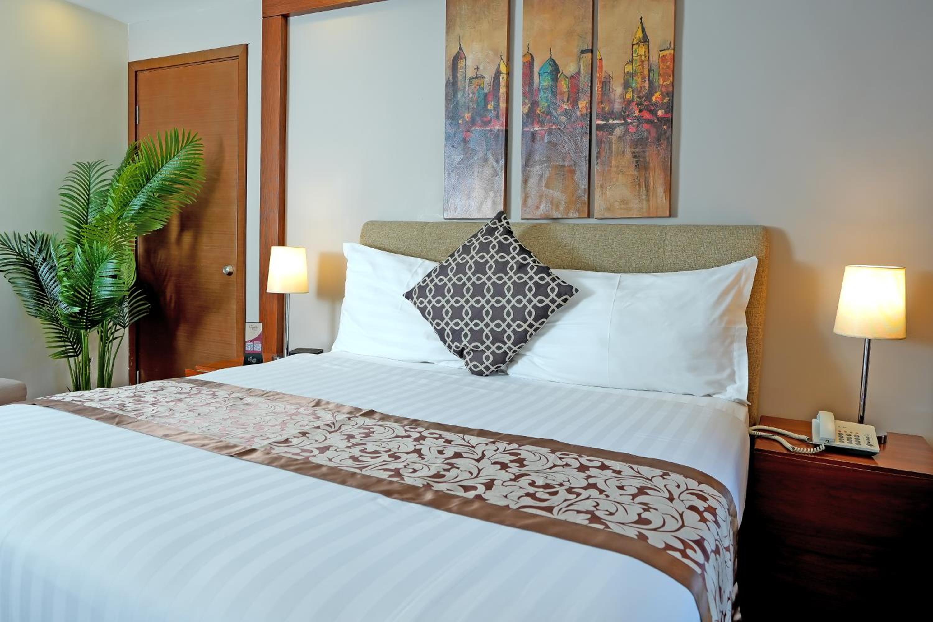 Deluxe Single Room