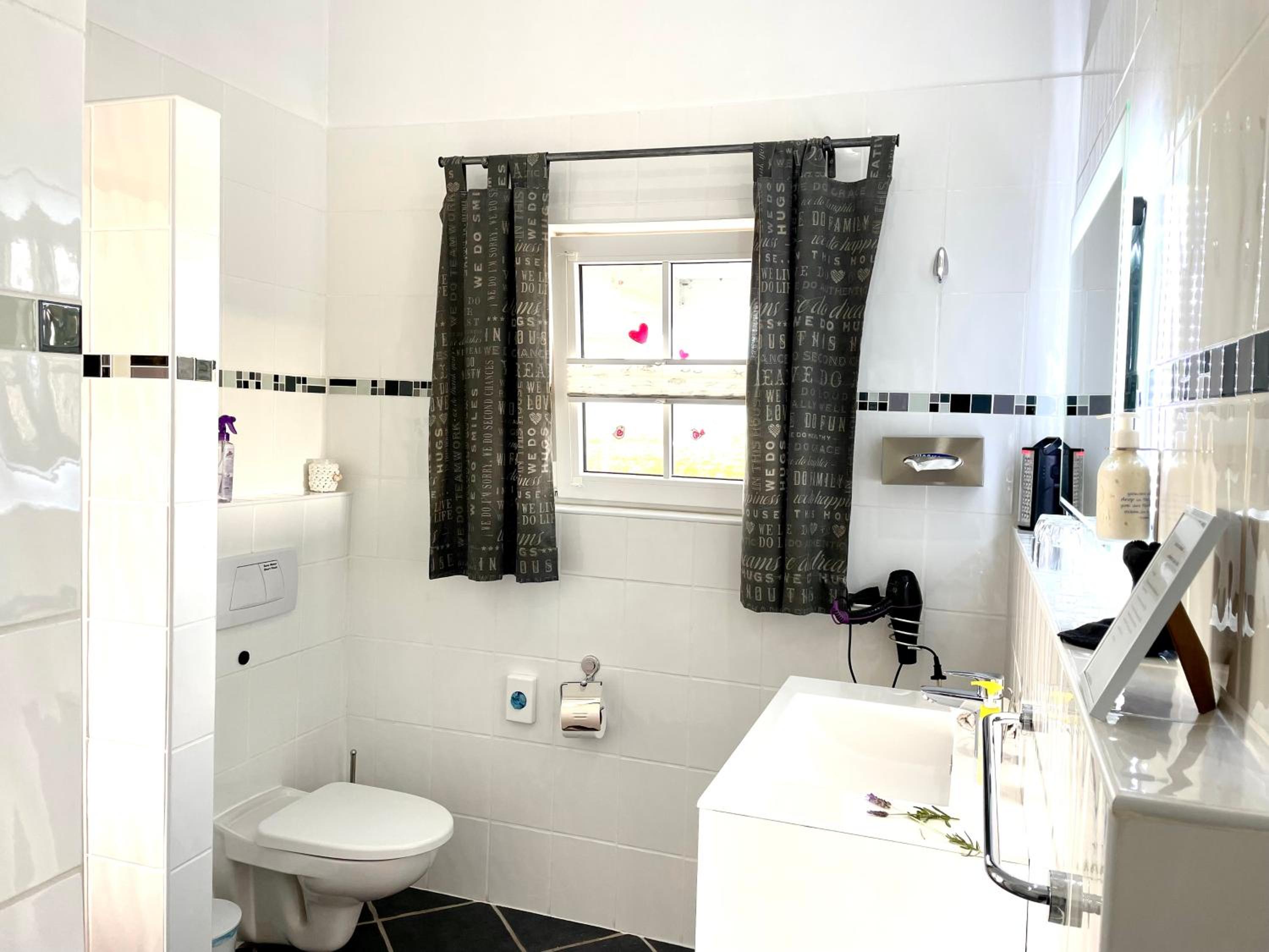  Double Room - Photo 9