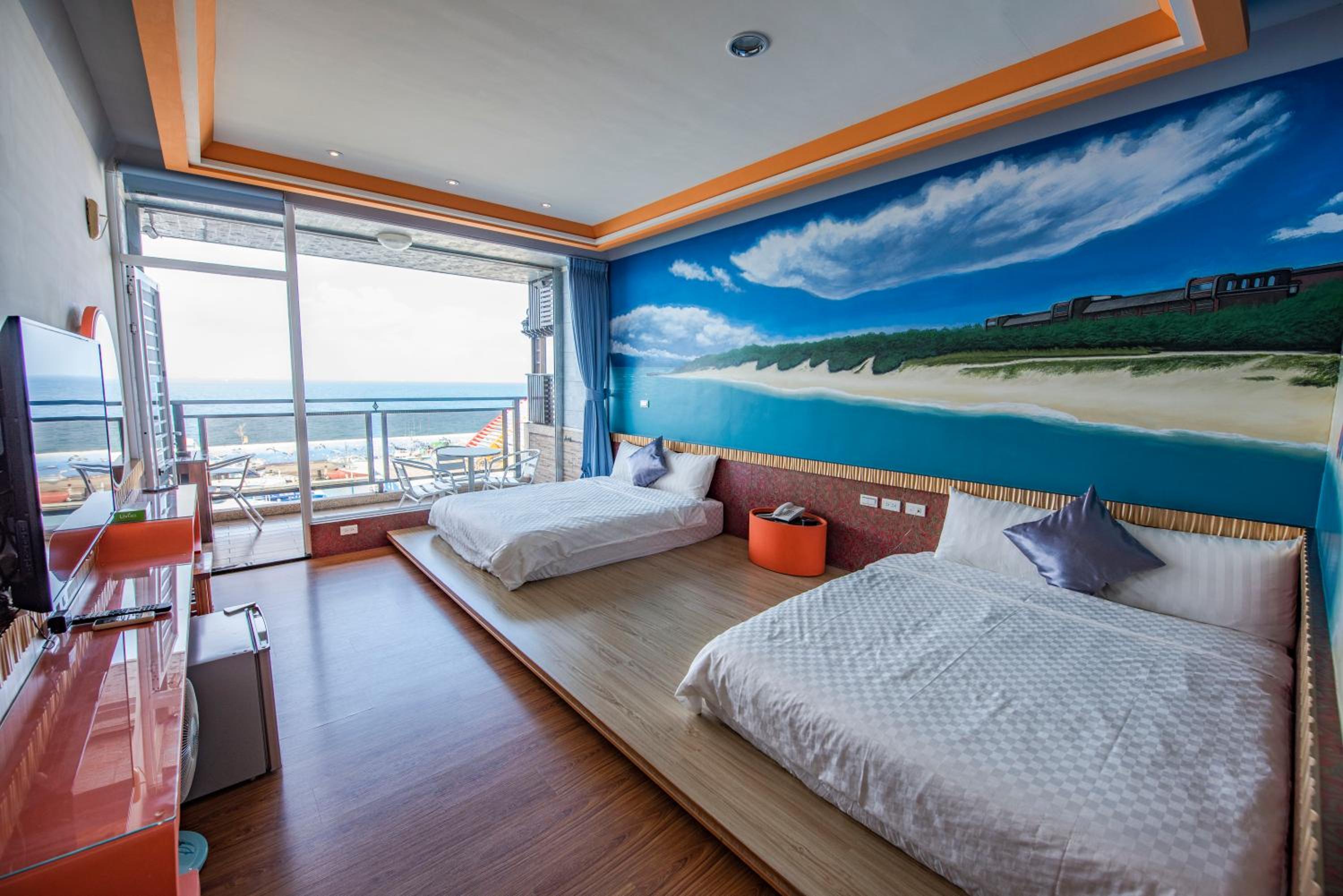 Deluxe Family Room with Sea View photo 1