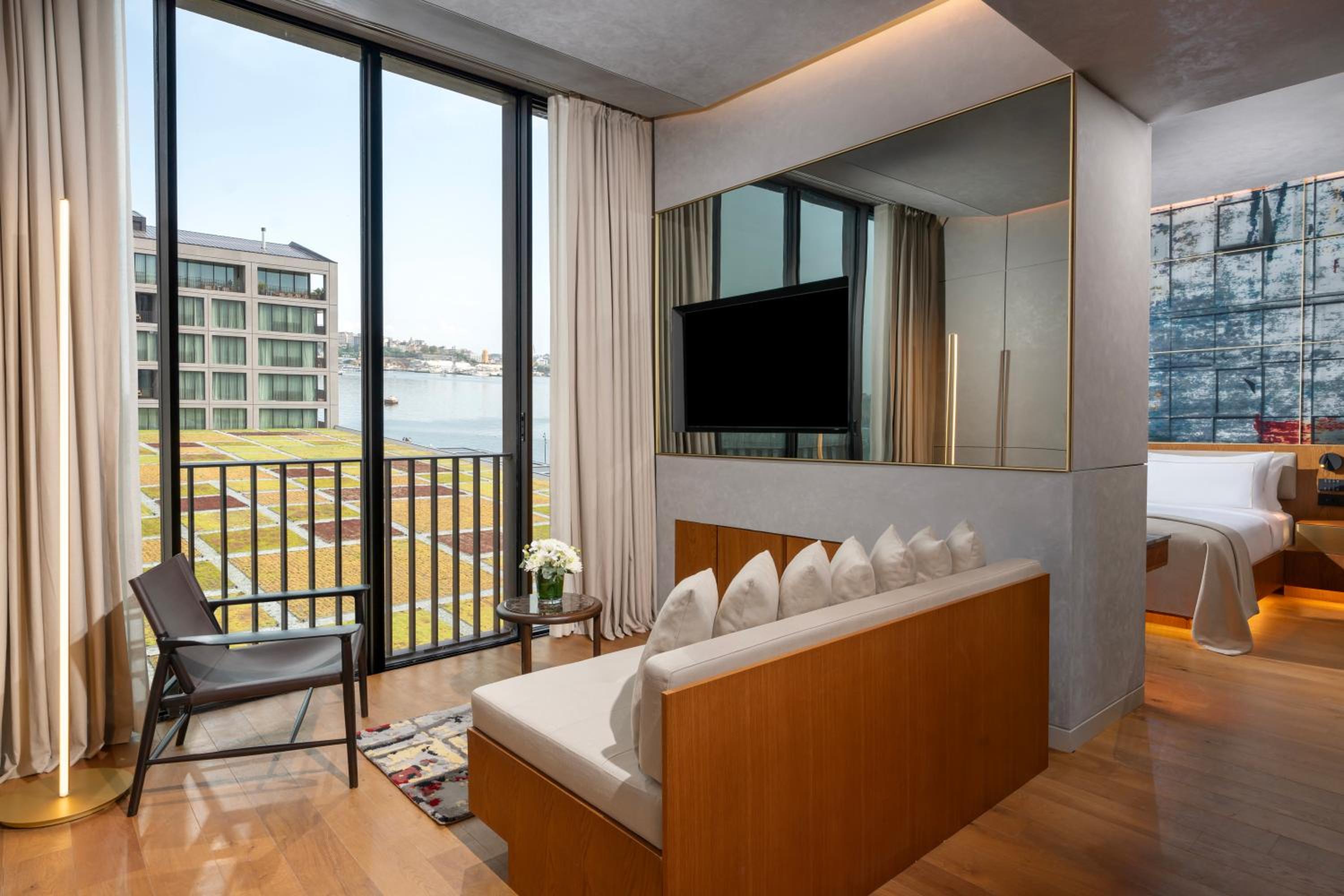 Junior Suite with Partial Sea View - Nickelodeon Play Access, photo 6