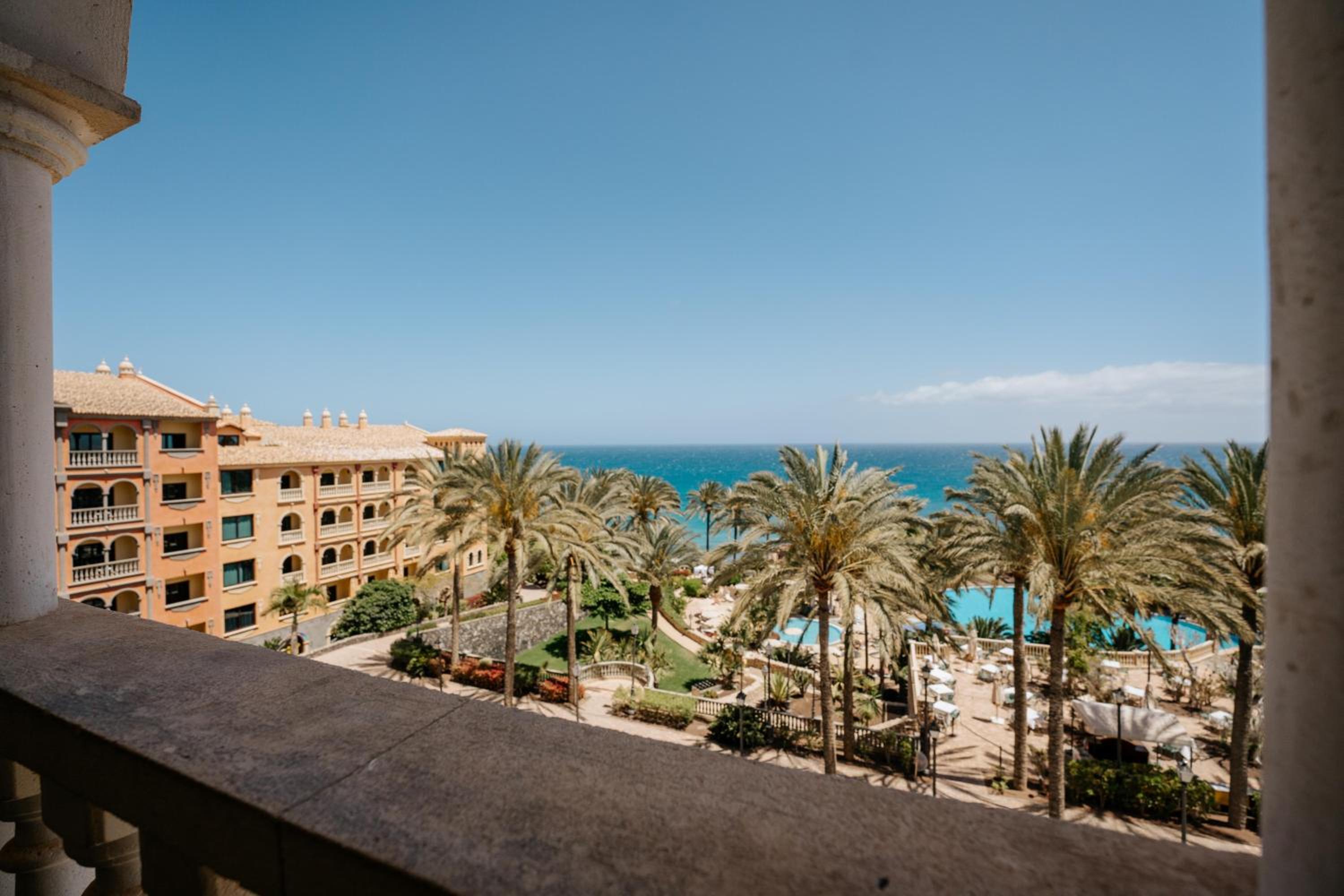 Twin Room with Sea View thumbnail 6
