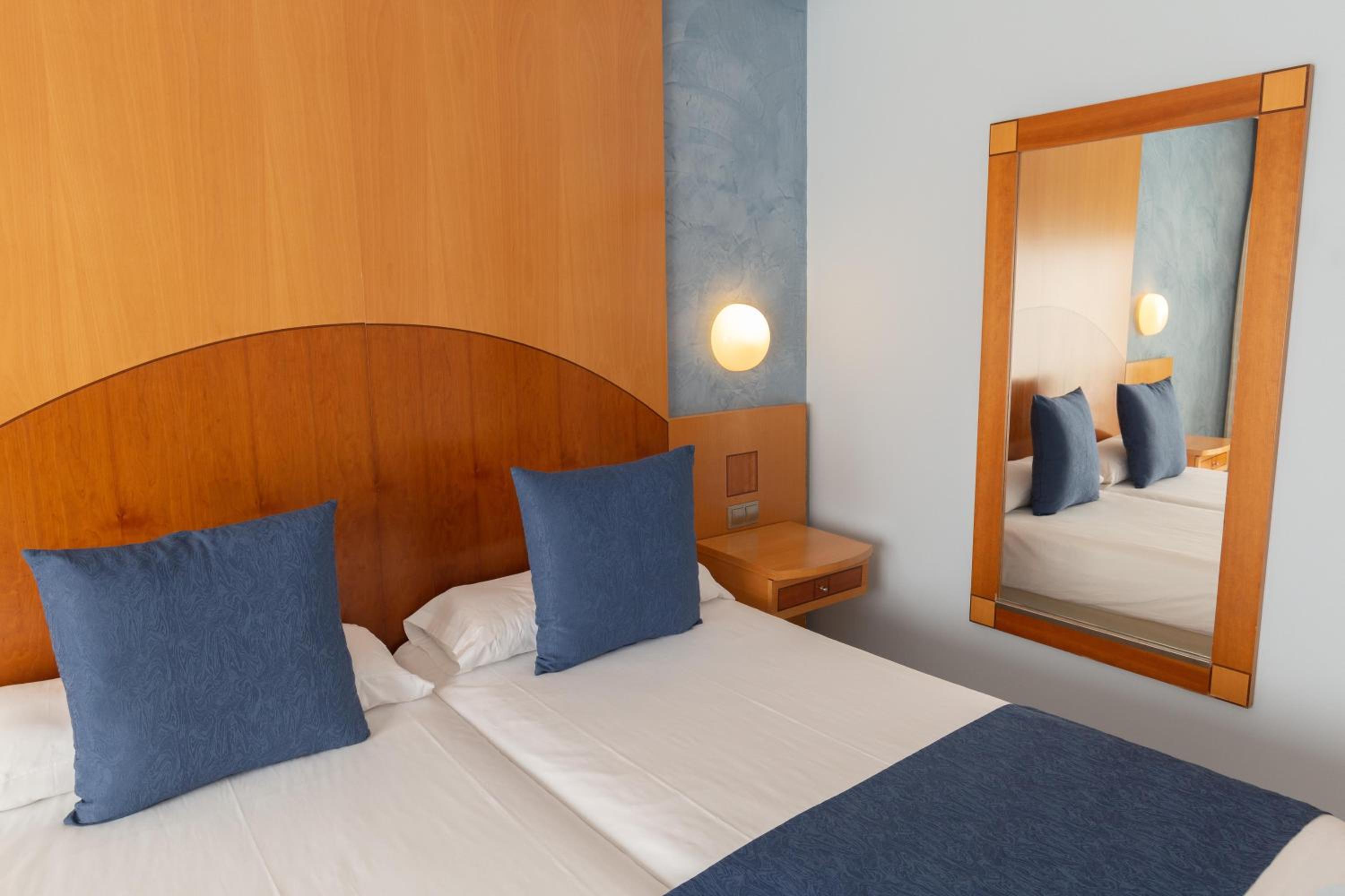 Basic Double Room photo 3
