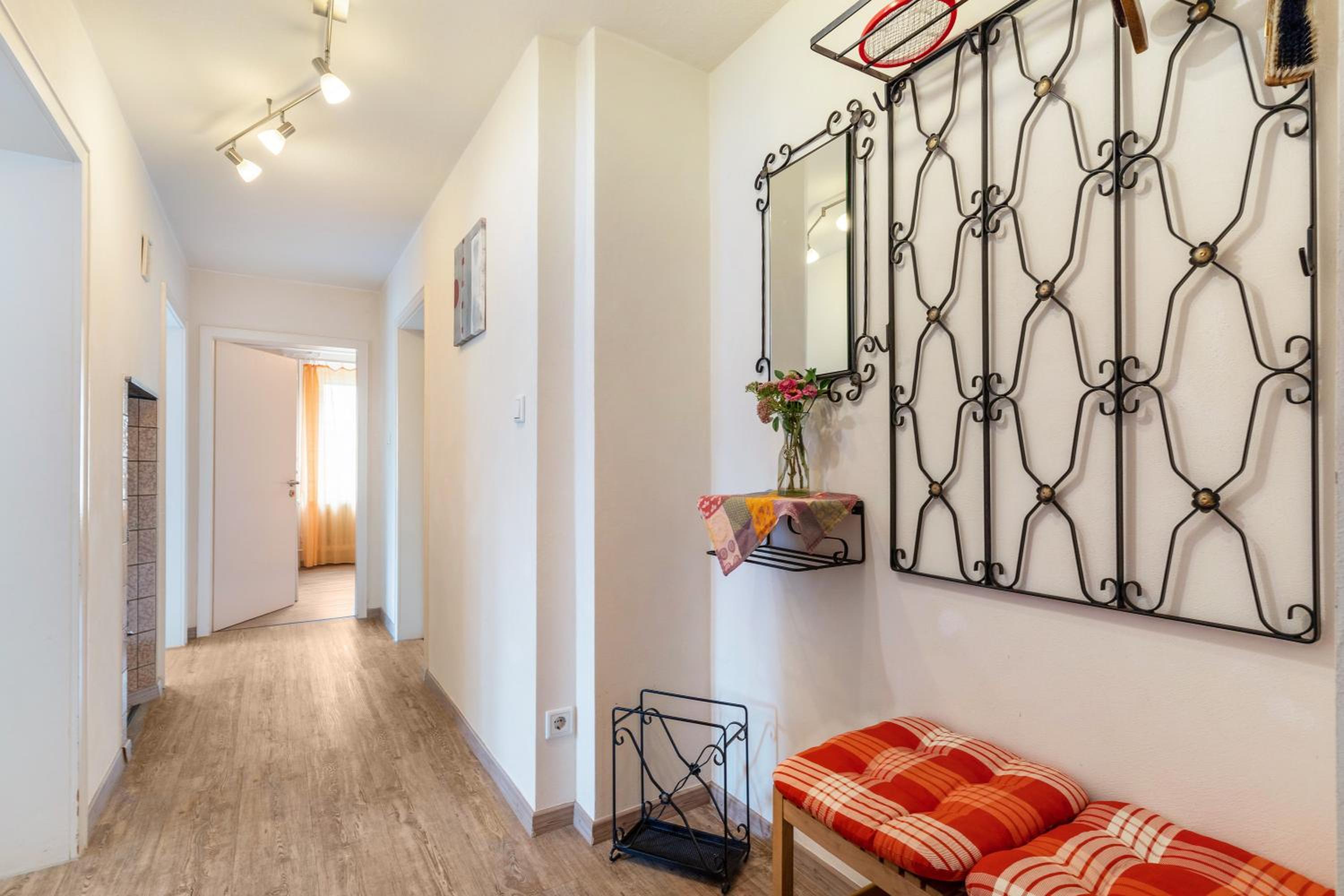 Two-Bedroom Deluxe Apartment with Garden View photo 2