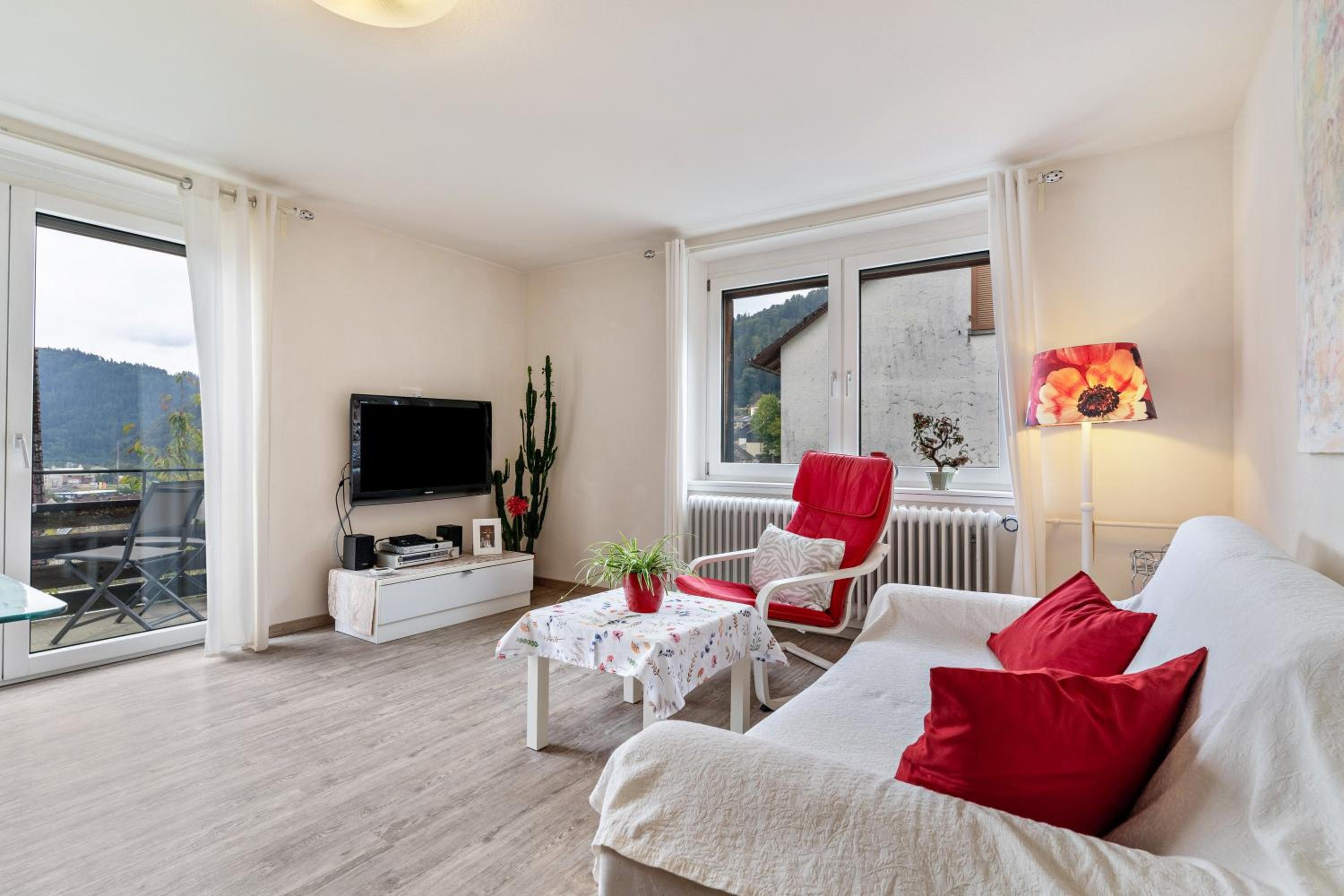 Two-Bedroom Deluxe Apartment with Garden View photo 1