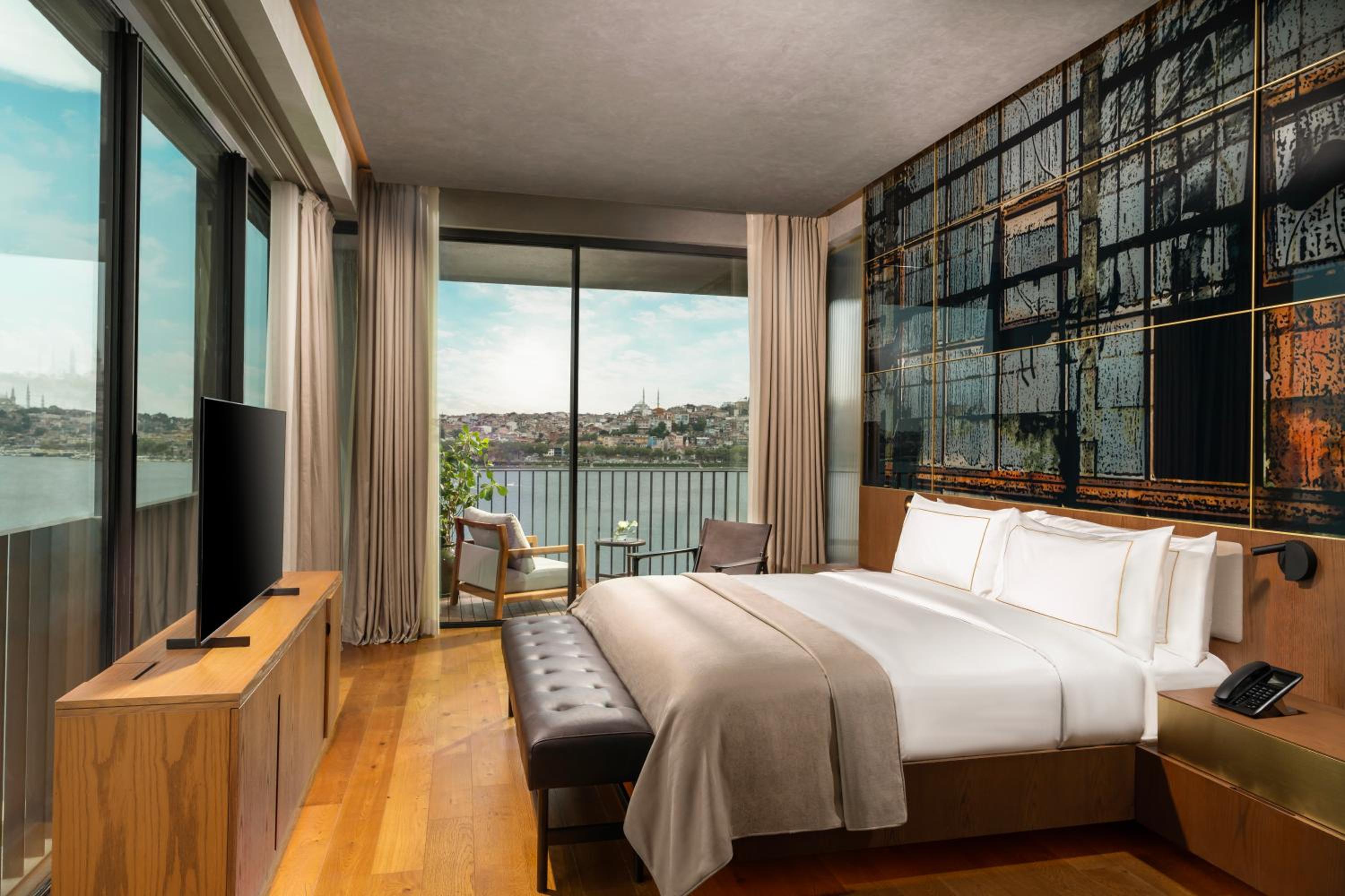 One-Bedroom Premium Terrace Suite with Sea View - Nickelodeon Play Access