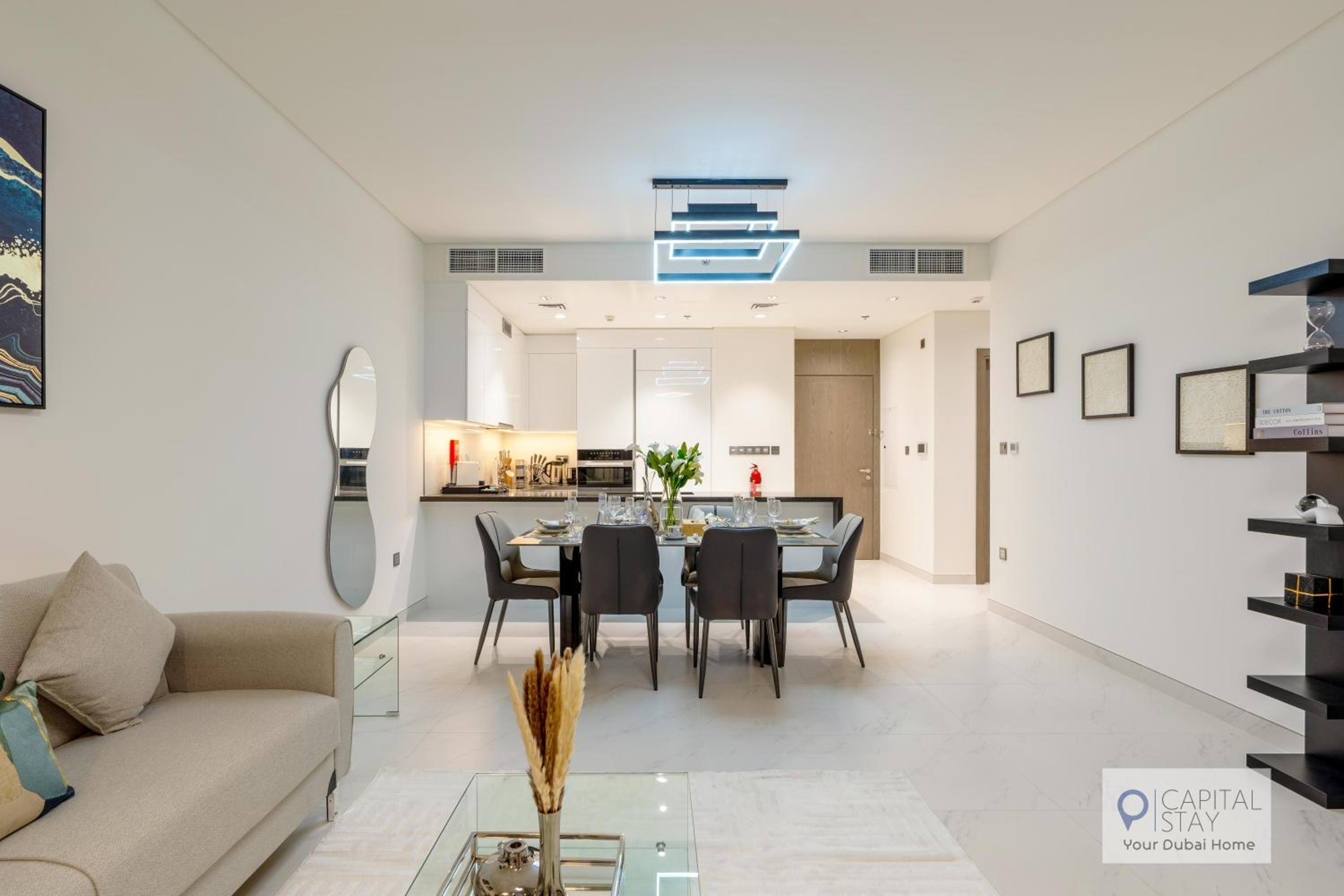 Two-Bedroom Apartment with Balcony photo 3
