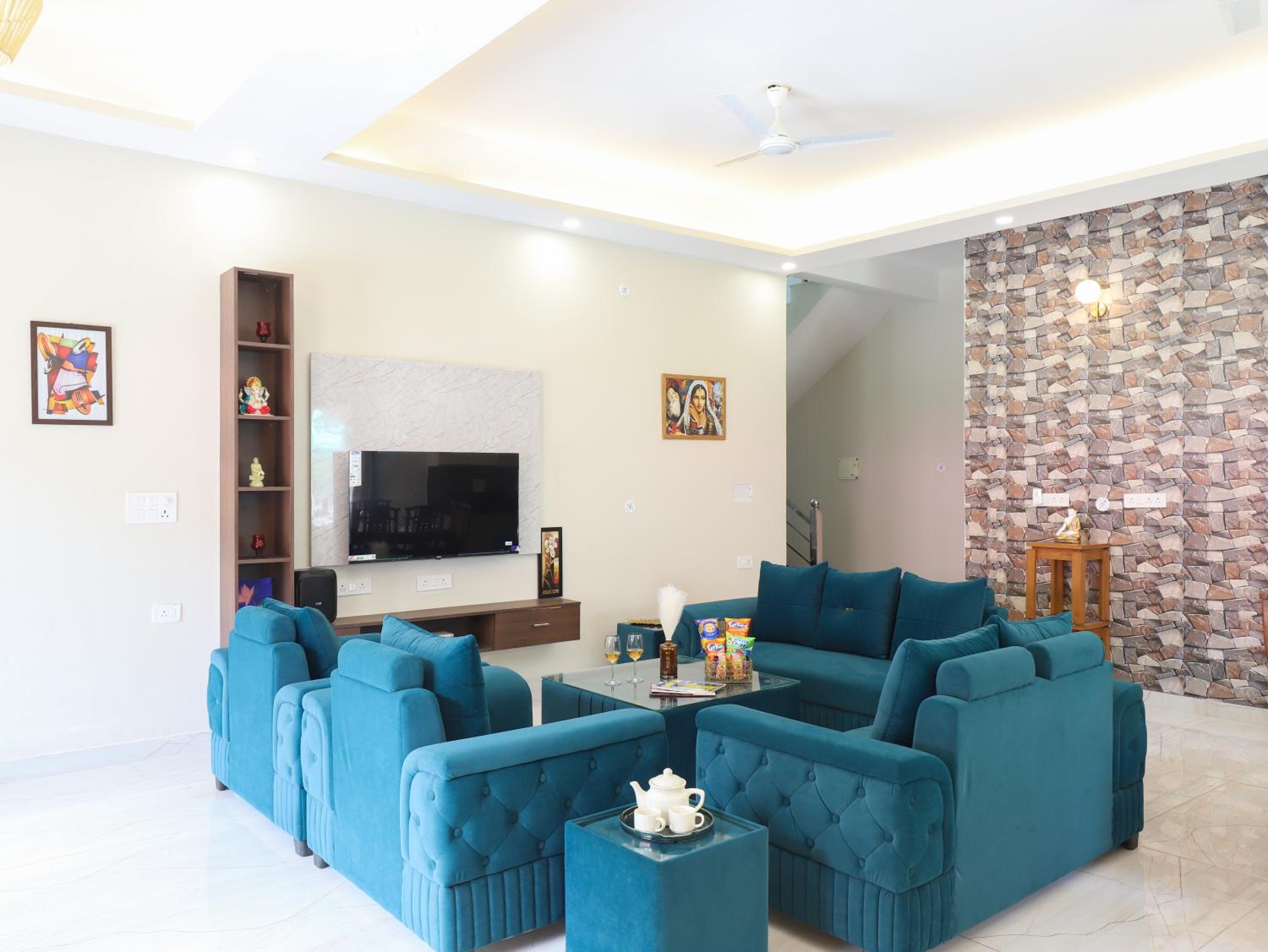 Three-Bedroom Villa photo 1