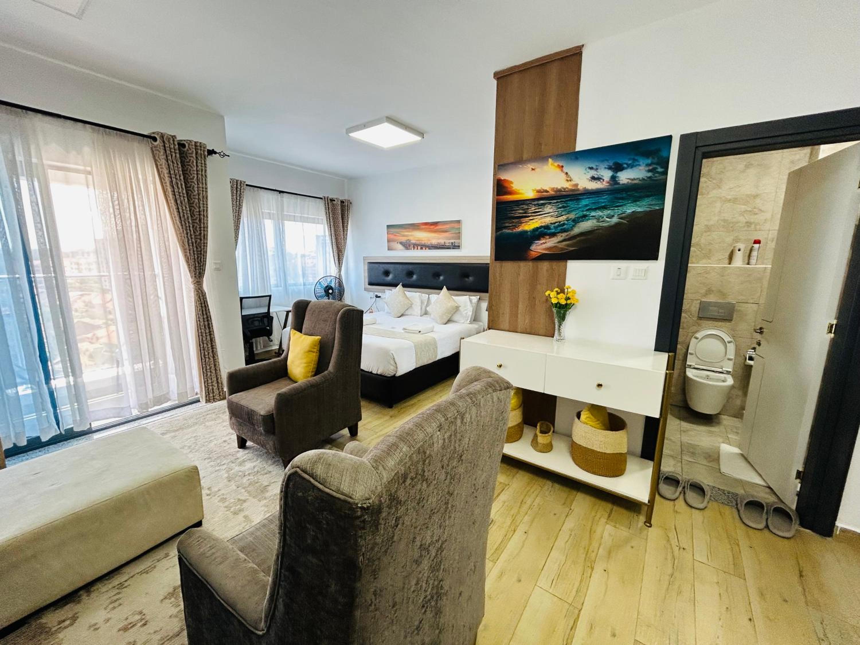 Studio Apartment