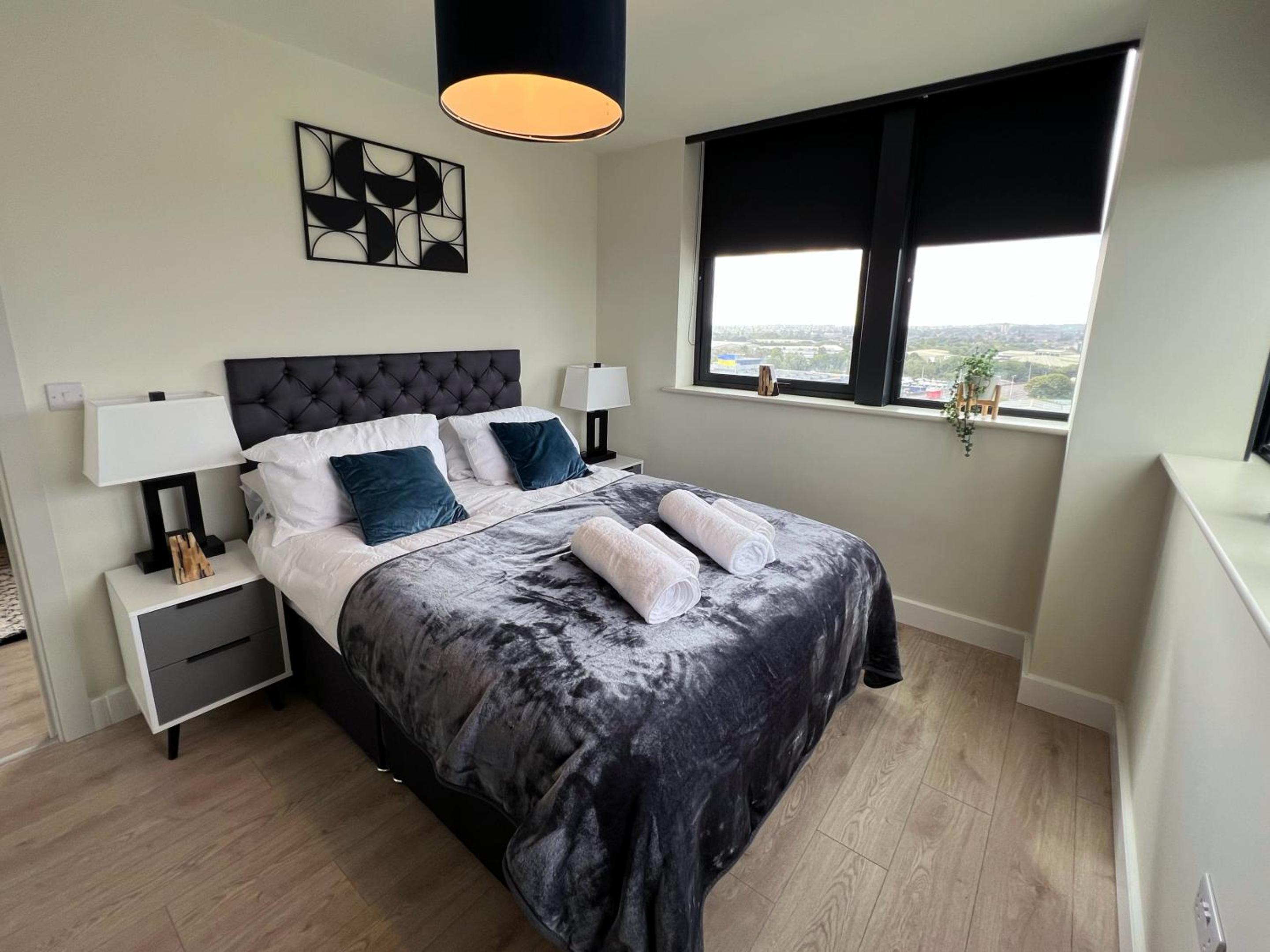 Deluxe Two-Bedroom Apartment with Garden View photo 1