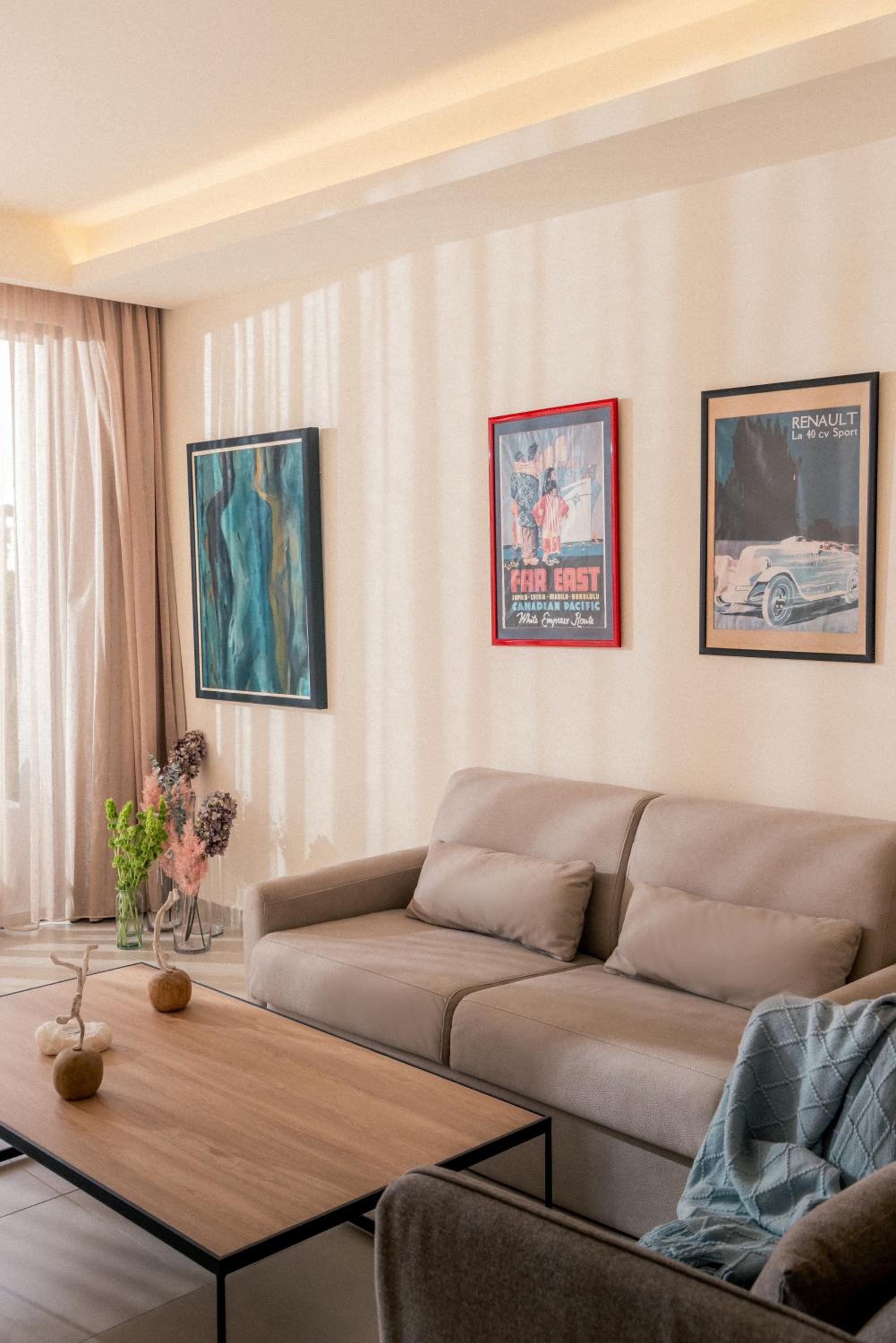 Deluxe Double Room with Side Sea View photo 3