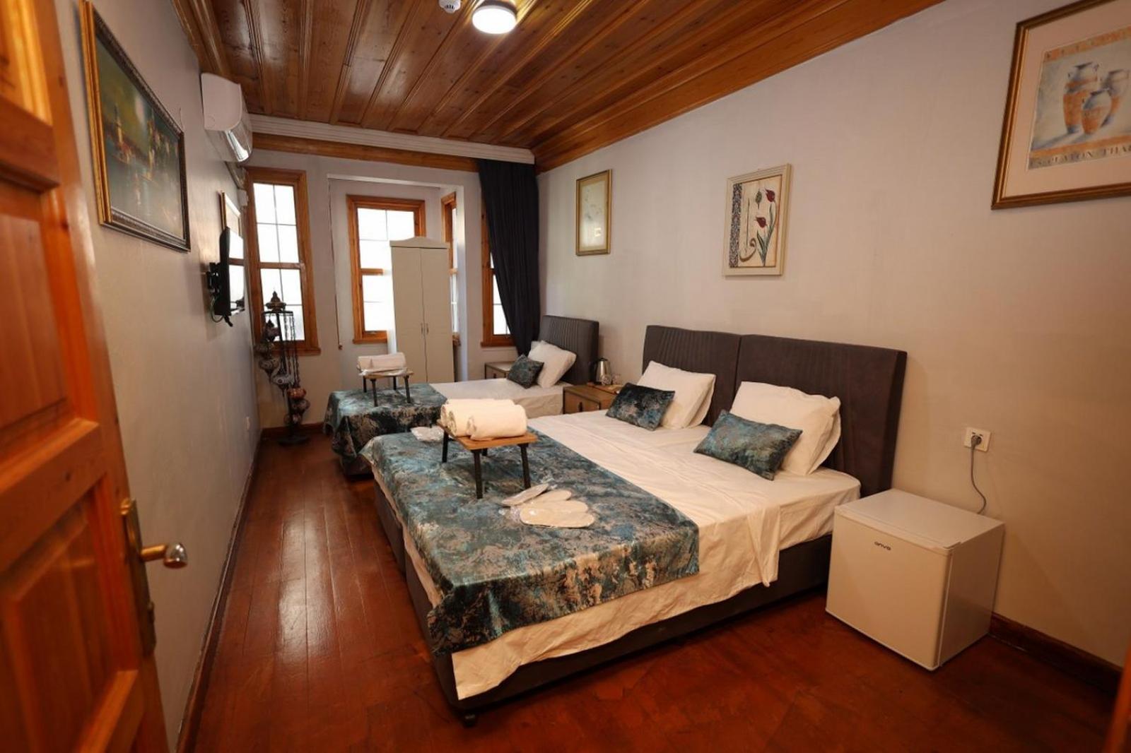 Deluxe Double or Twin Room photo 1