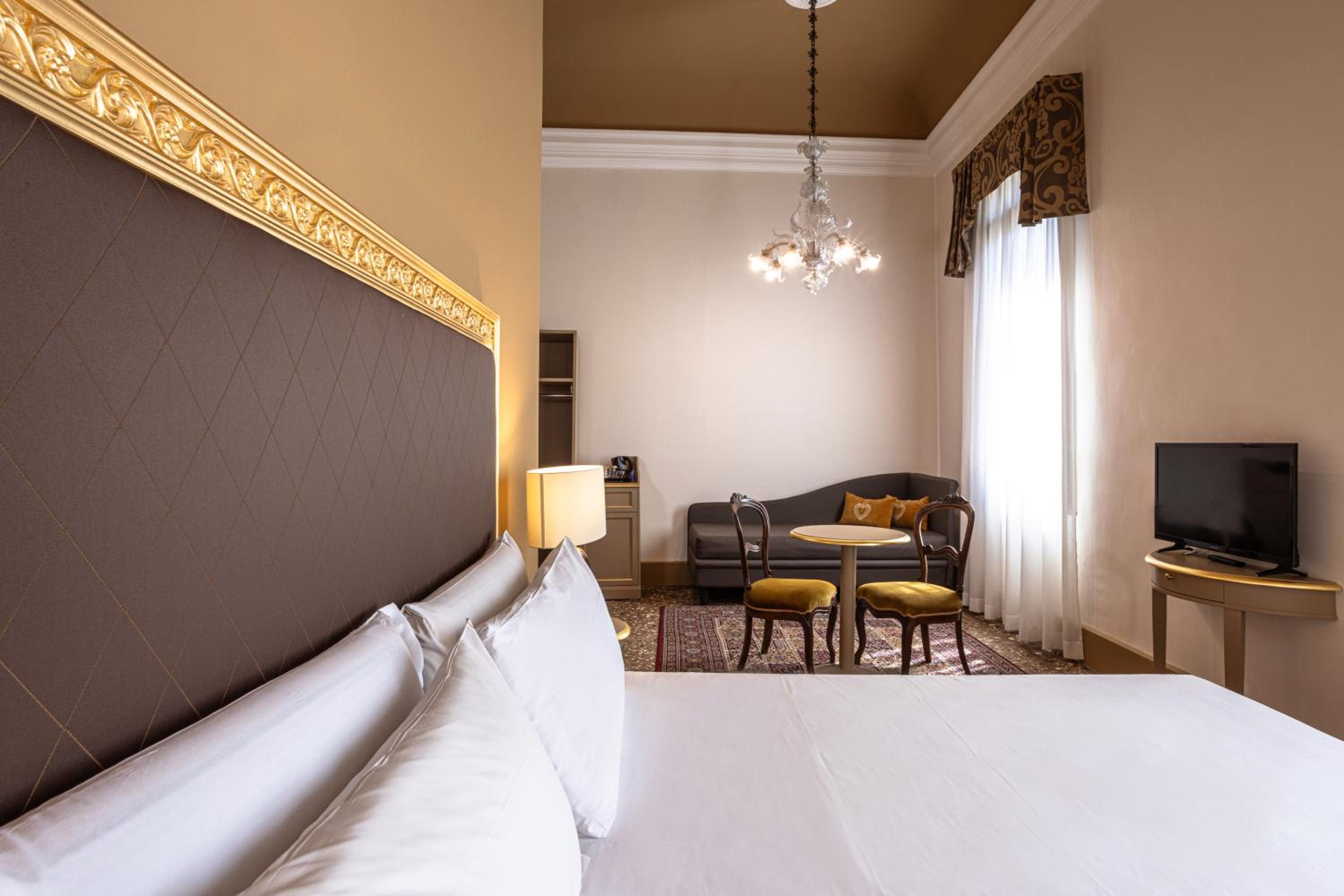 Deluxe Double Room photo 1