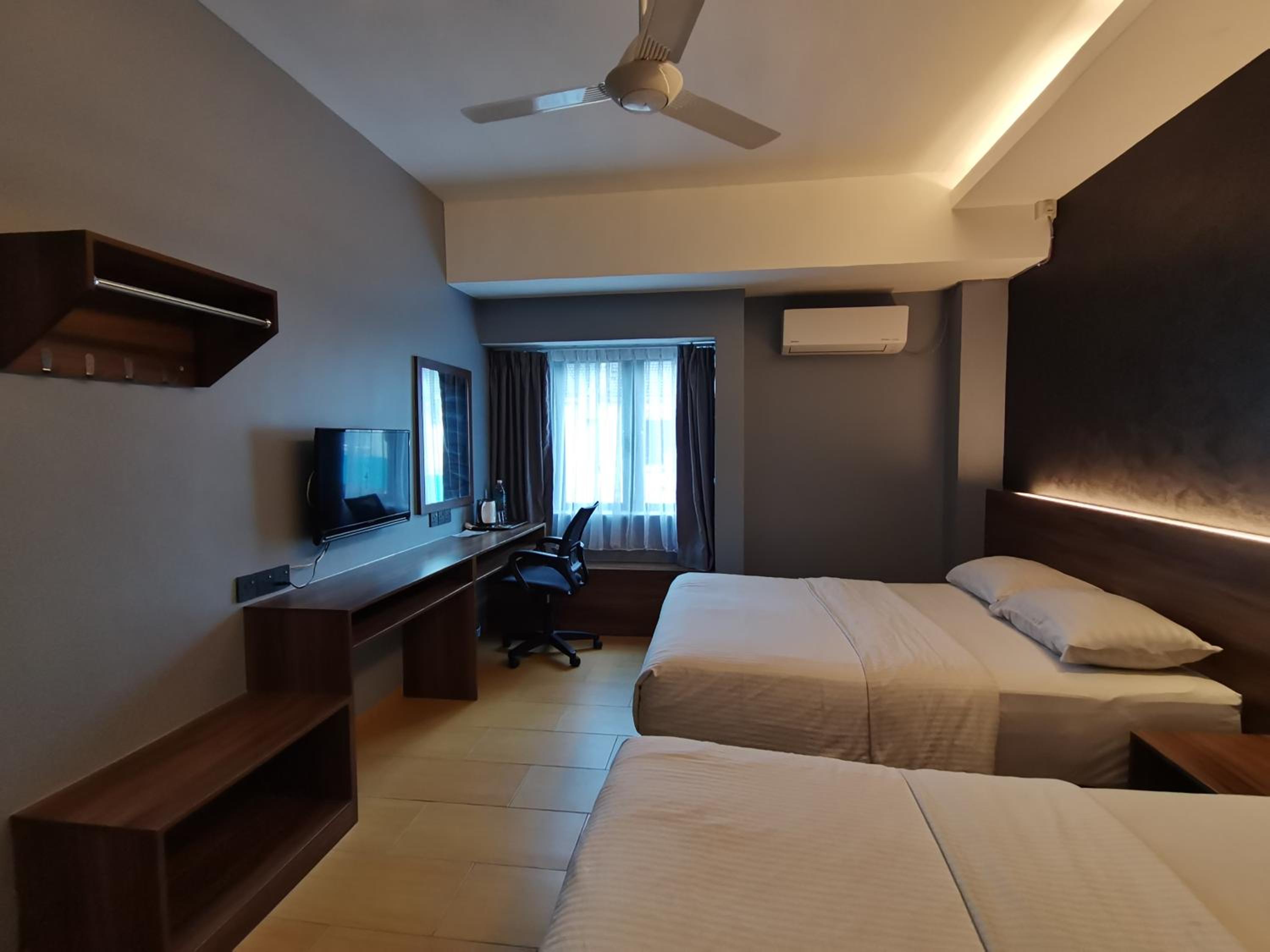 Family Suite - Photo 10