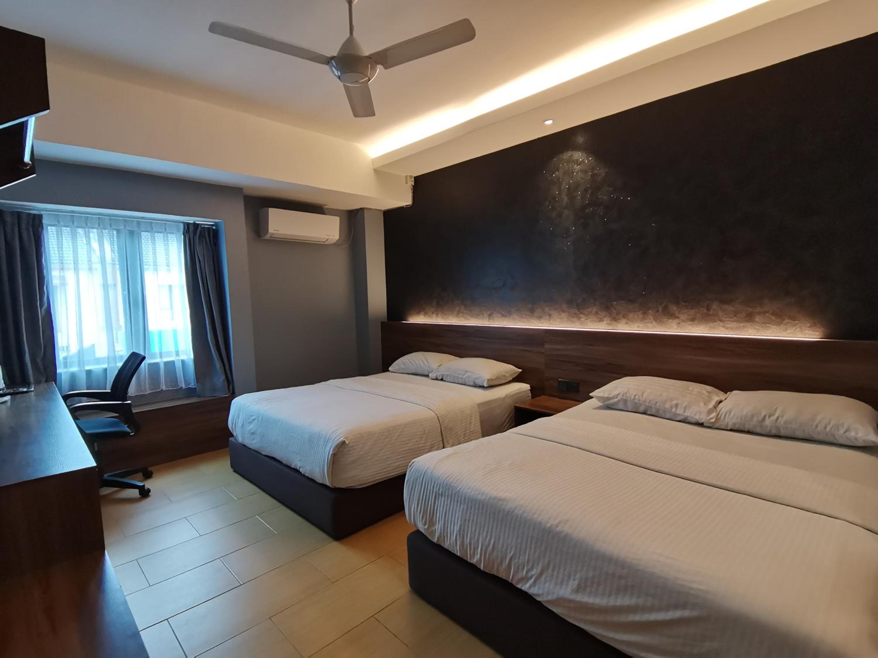 Family Suite - Photo 9