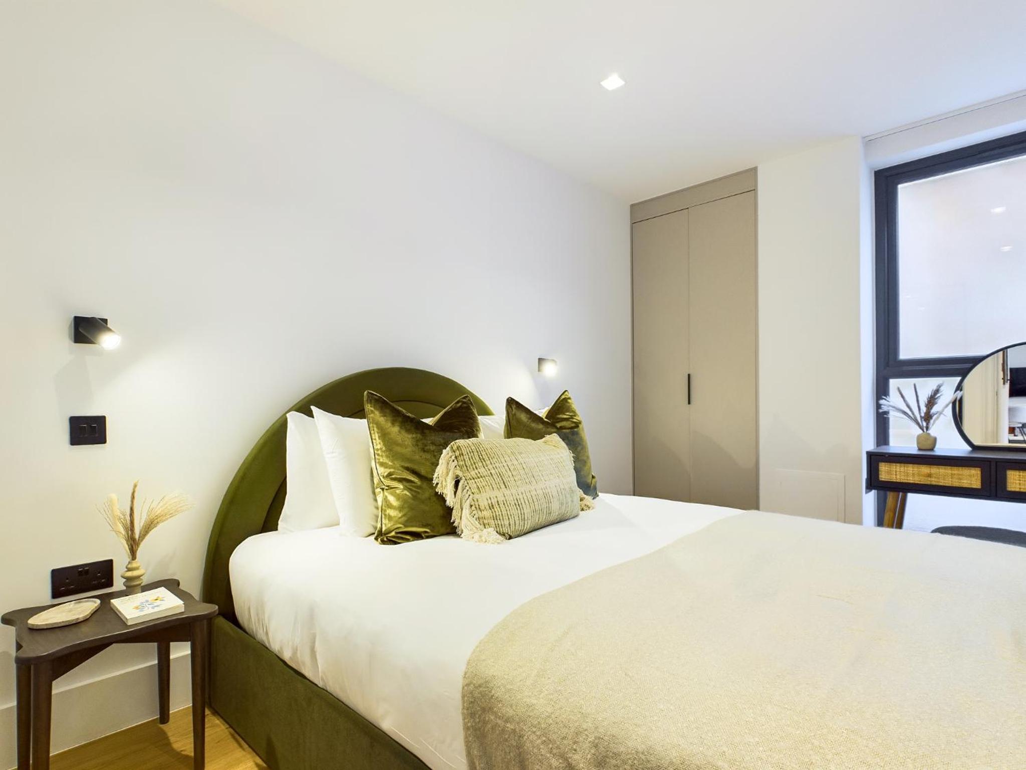 Two-Bedroom Apartment with Terrace photo 3