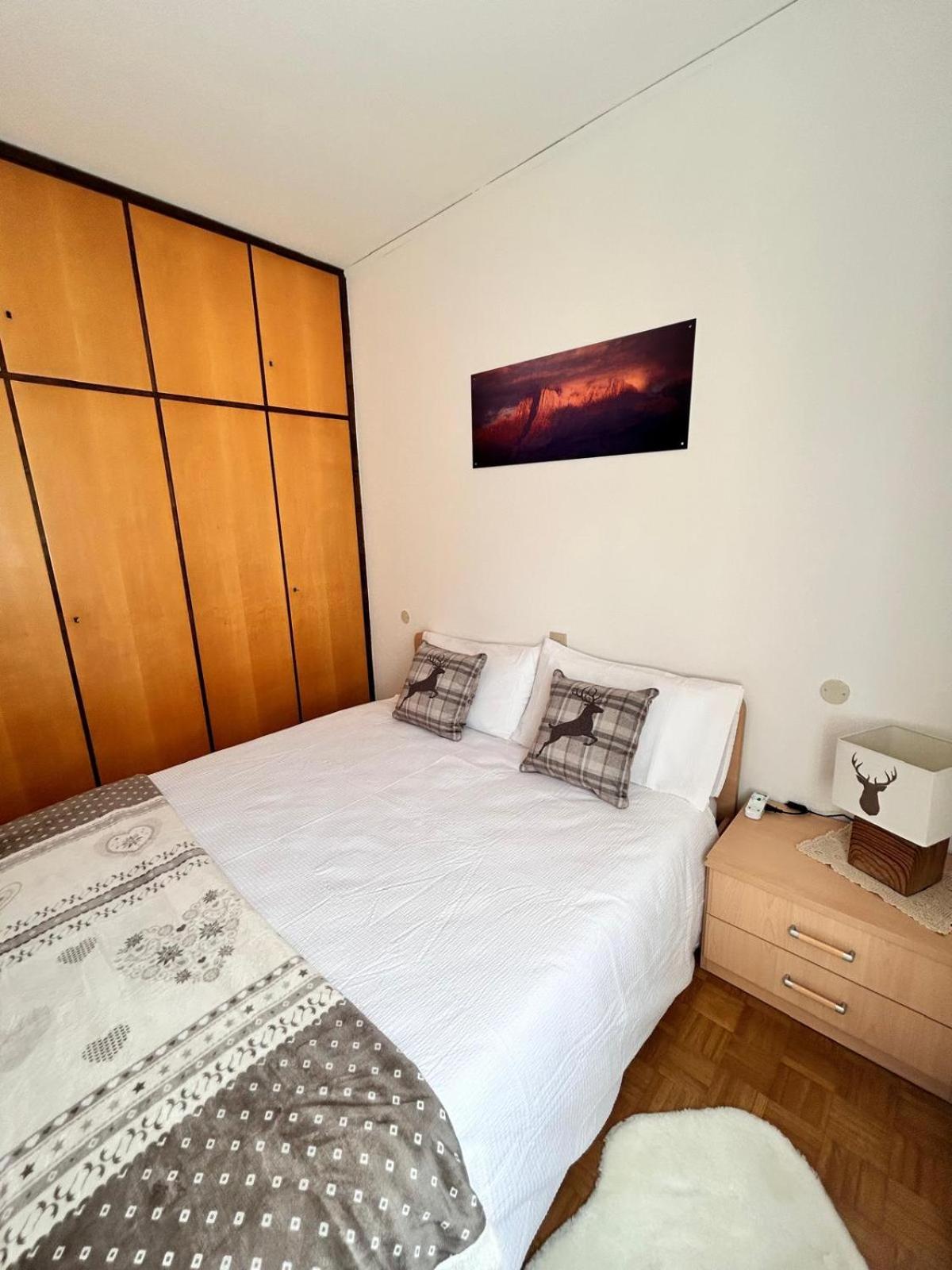 Apartment photo 2