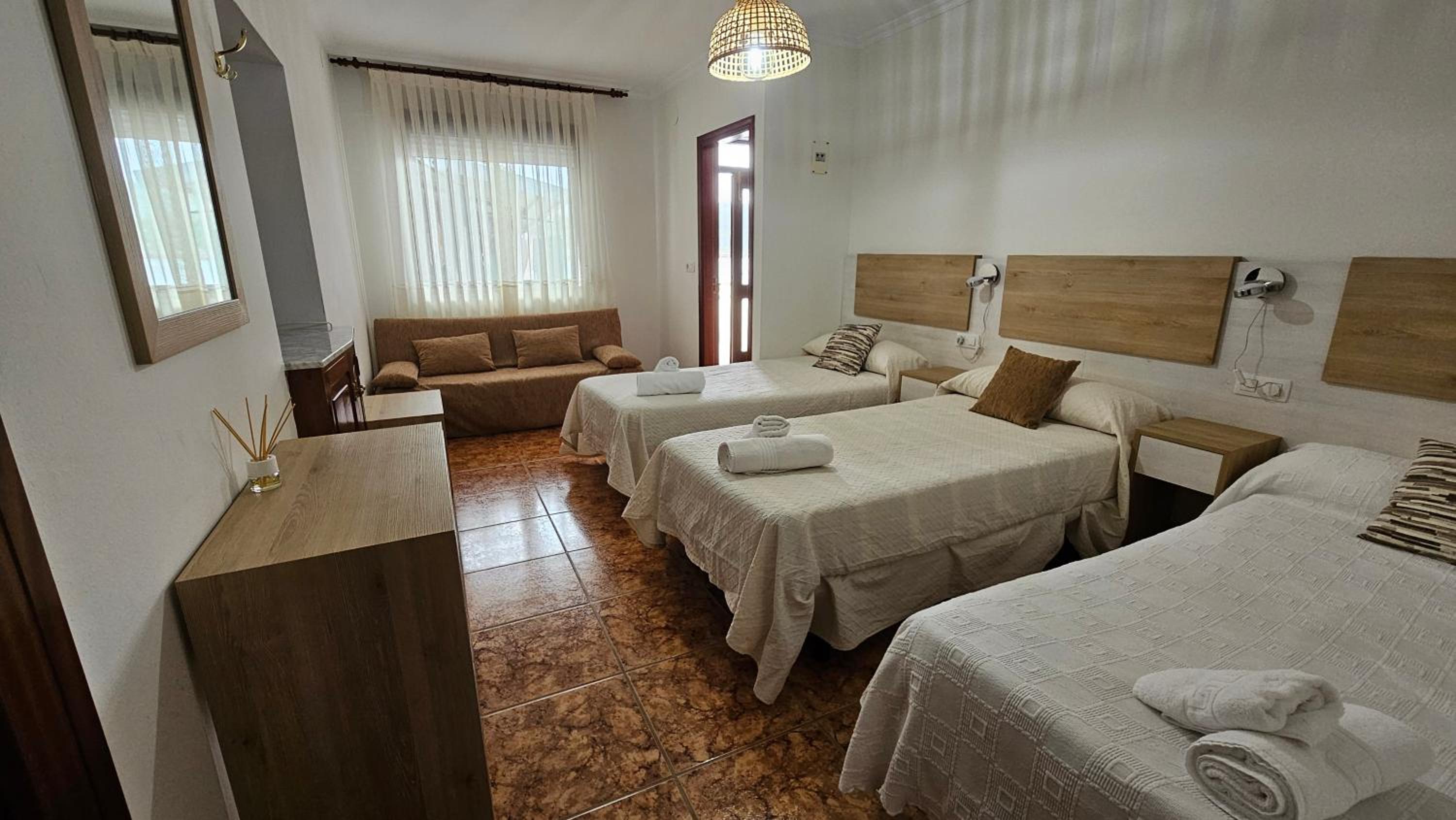 Habitación Triple Básica