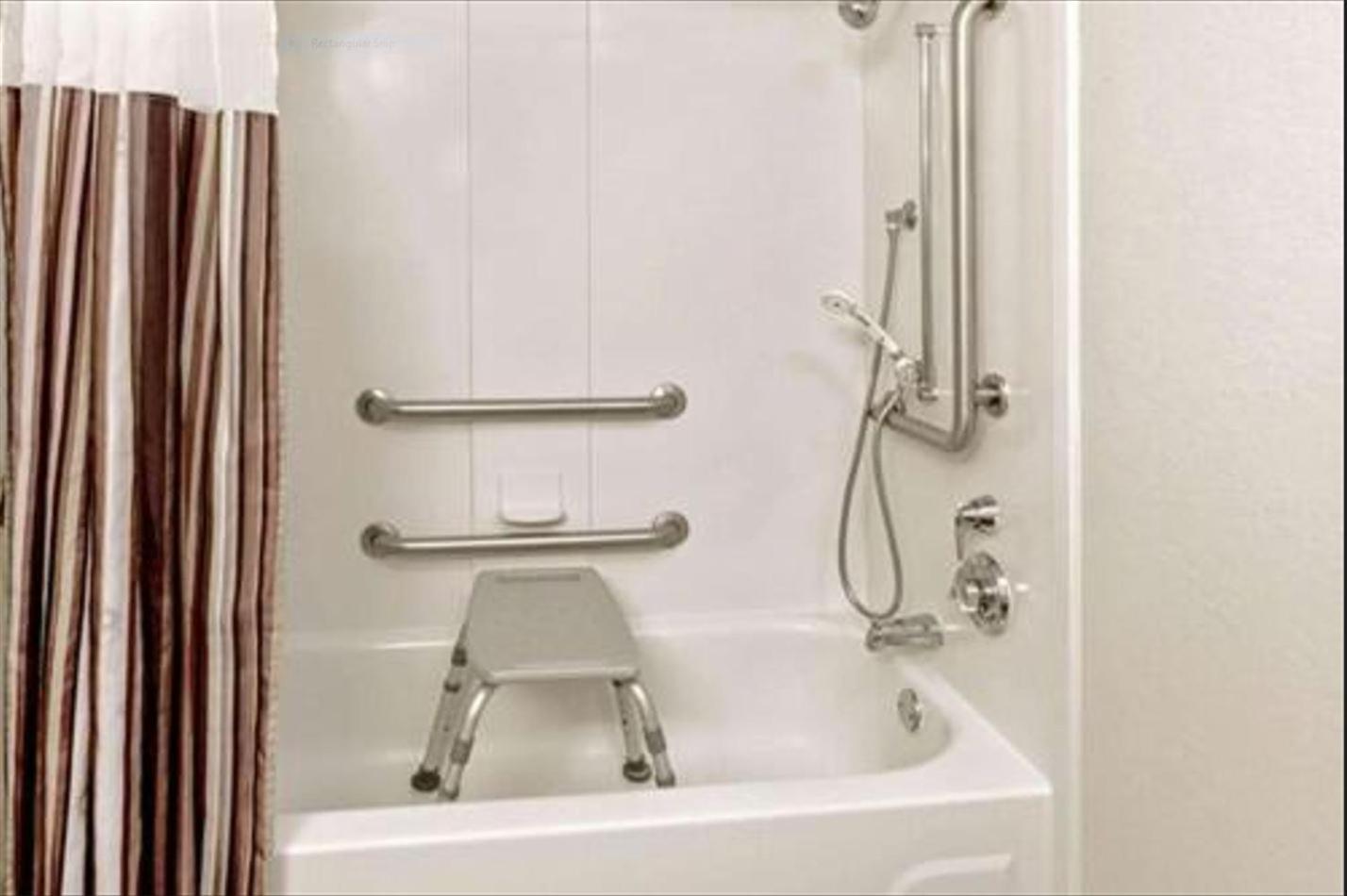 King Room - Mobility and Hearing Impaired Access/Non-Smoking - Photo 5