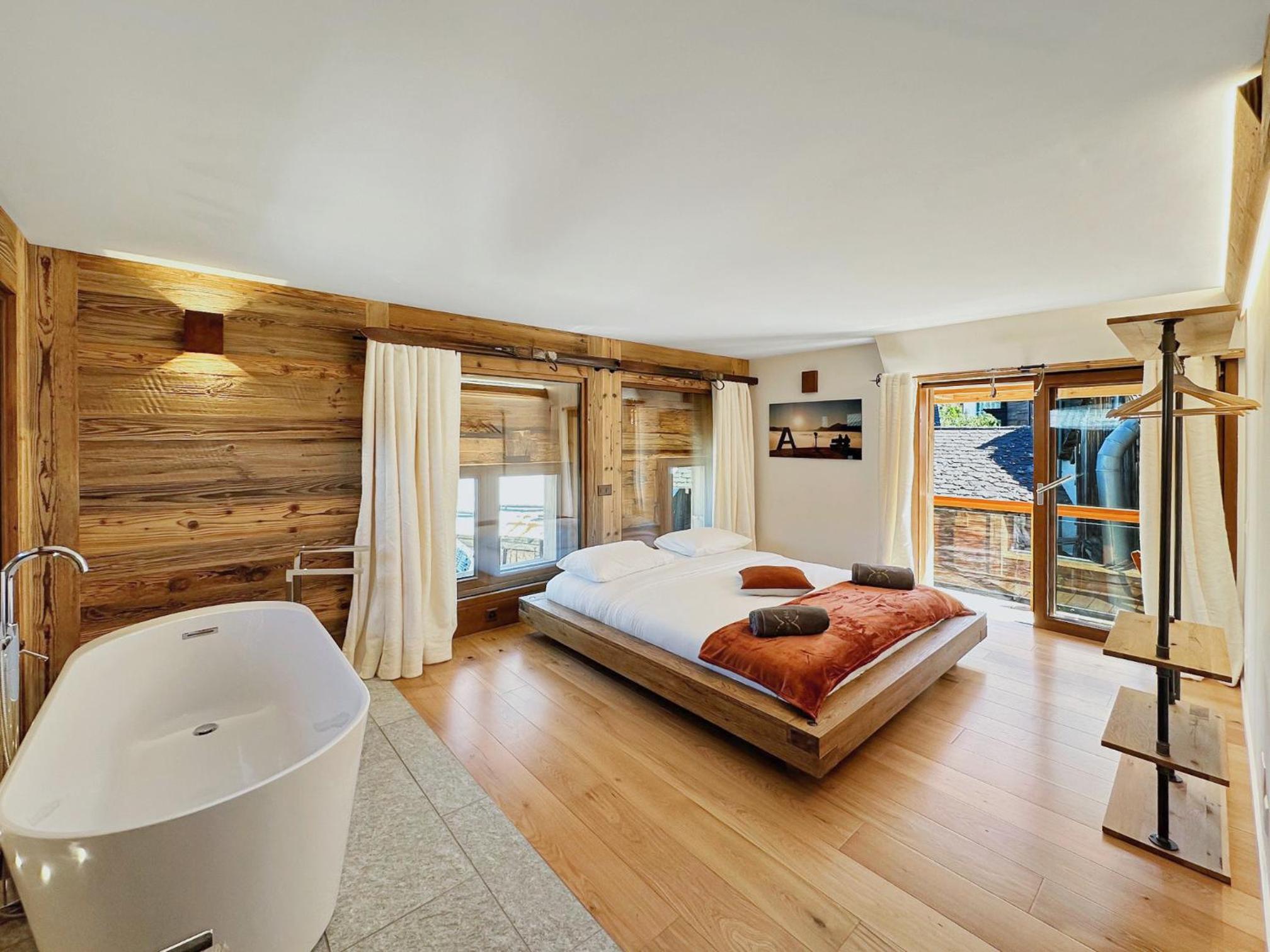 Two-Bedroom Apartment with Terrace photo 3