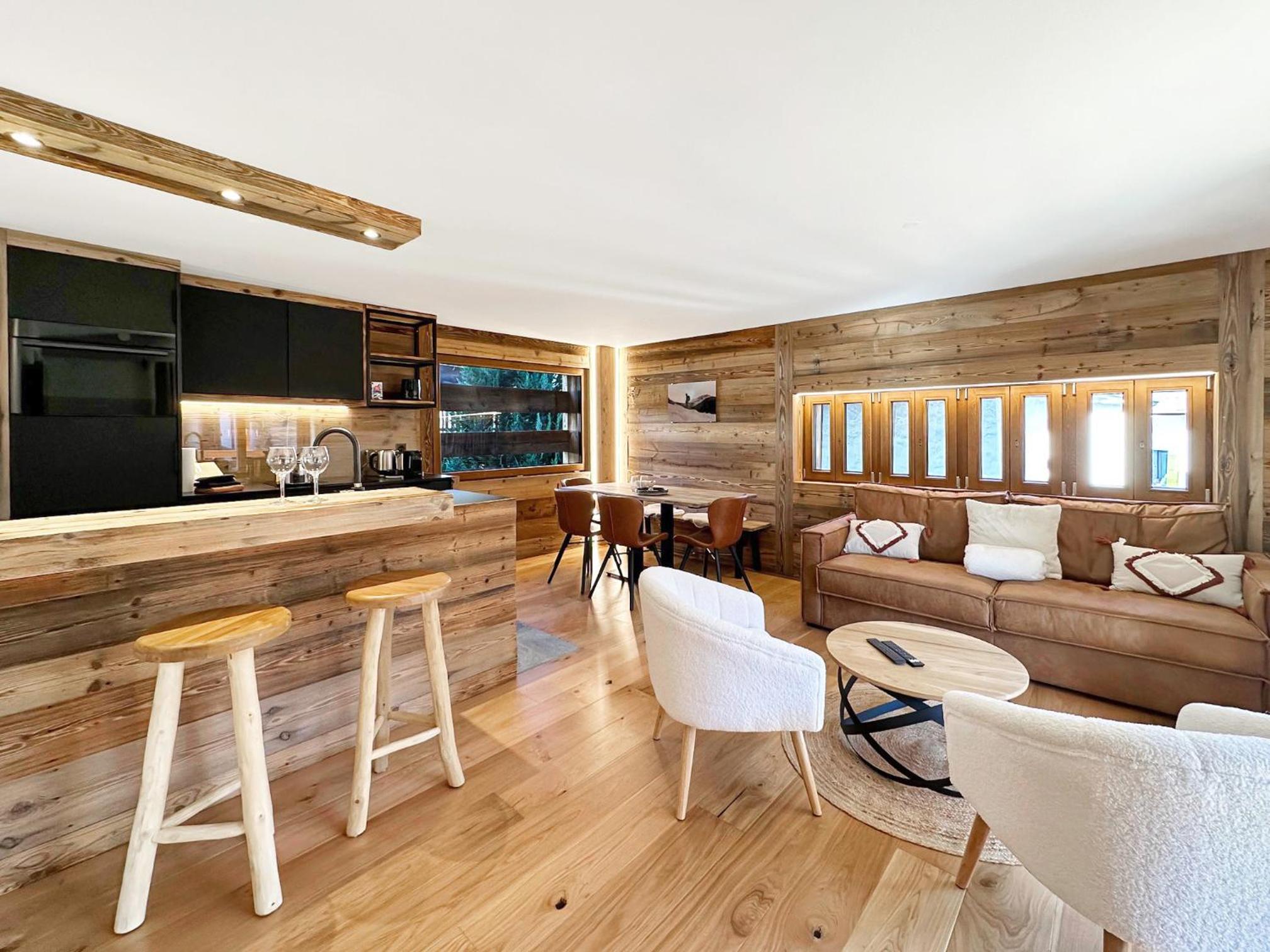 Apartment with Balcony