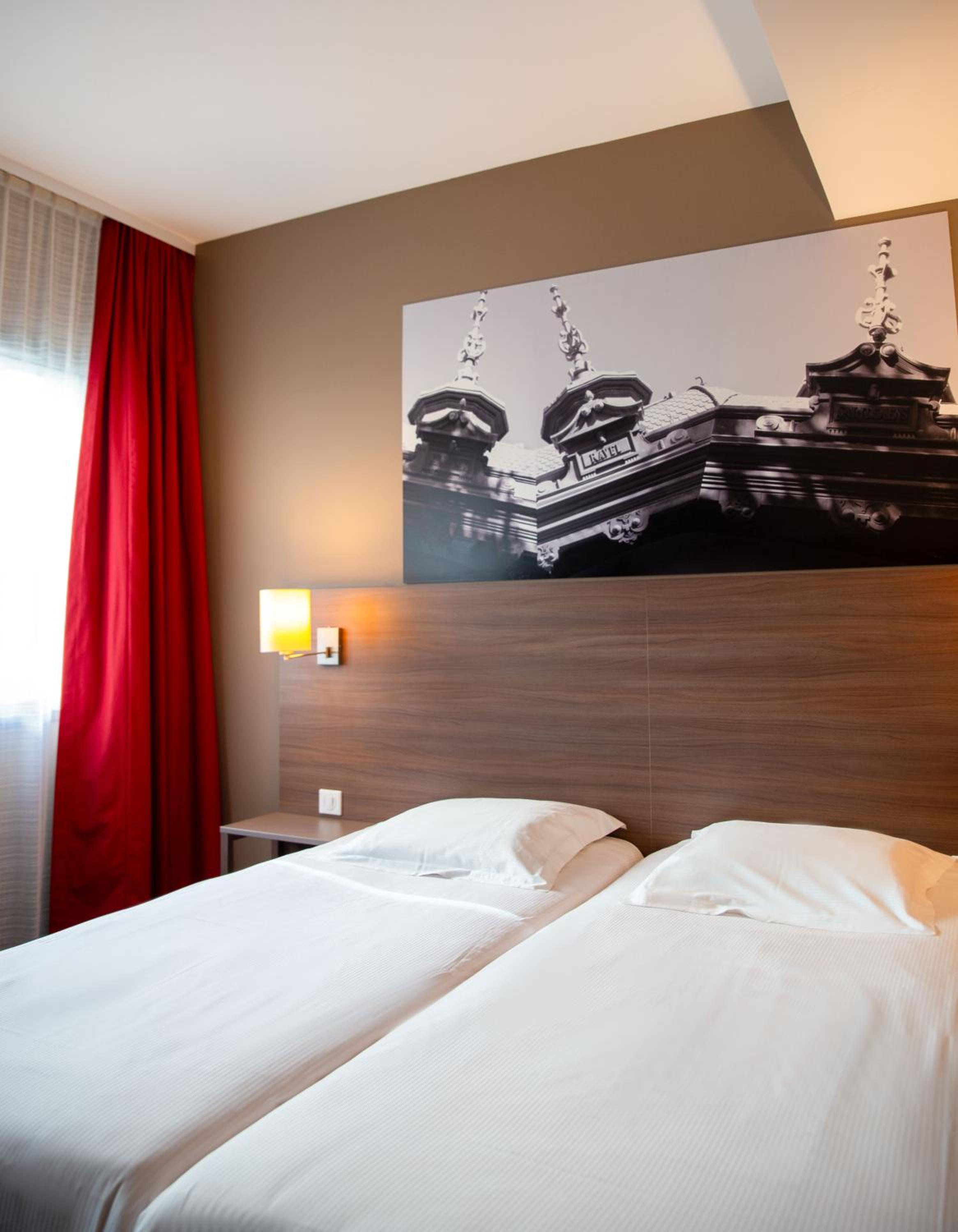 Twin Room - Non Smoking - Photo 4