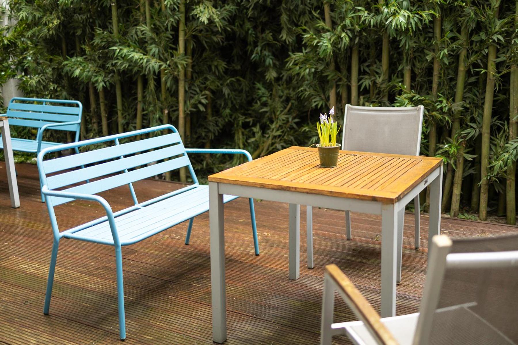 Apartment with Terrace photo 2