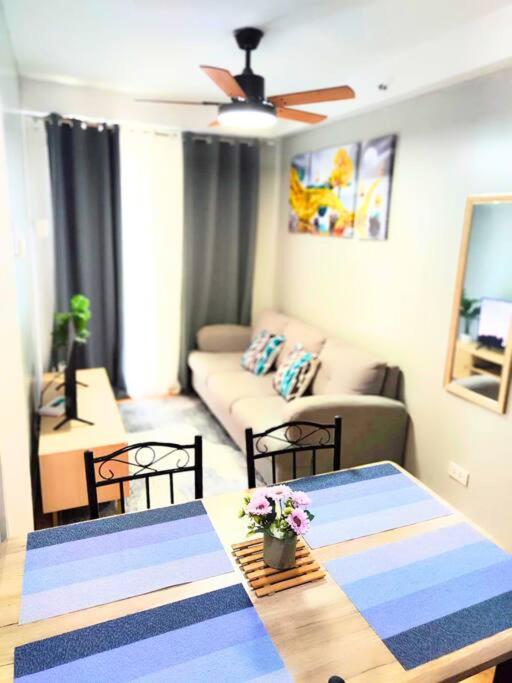 One-Bedroom Apartment photo 2