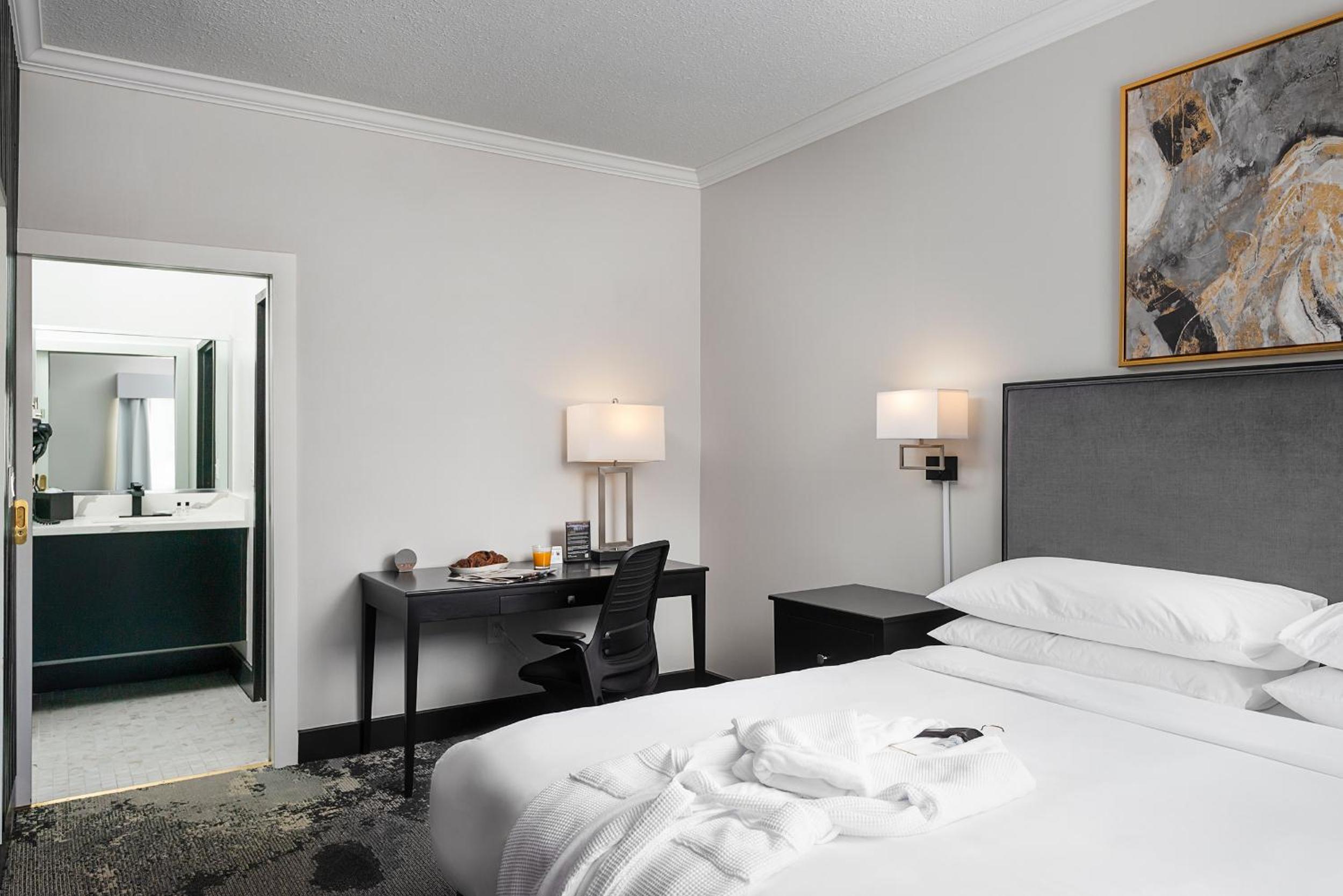 King Suite - Photo 4